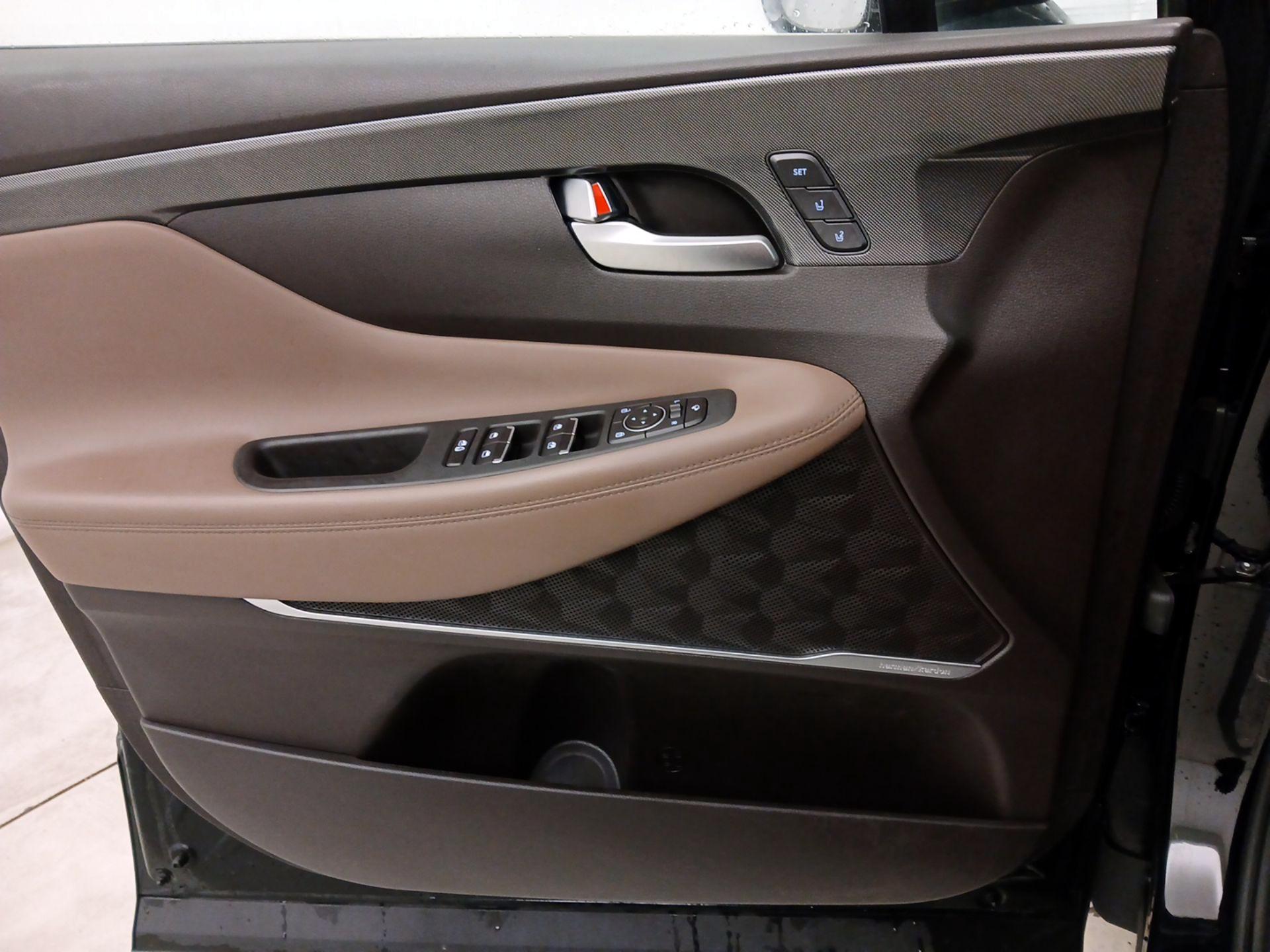 Thumbnail: 2023 Hyundai Santa Fe - 12
