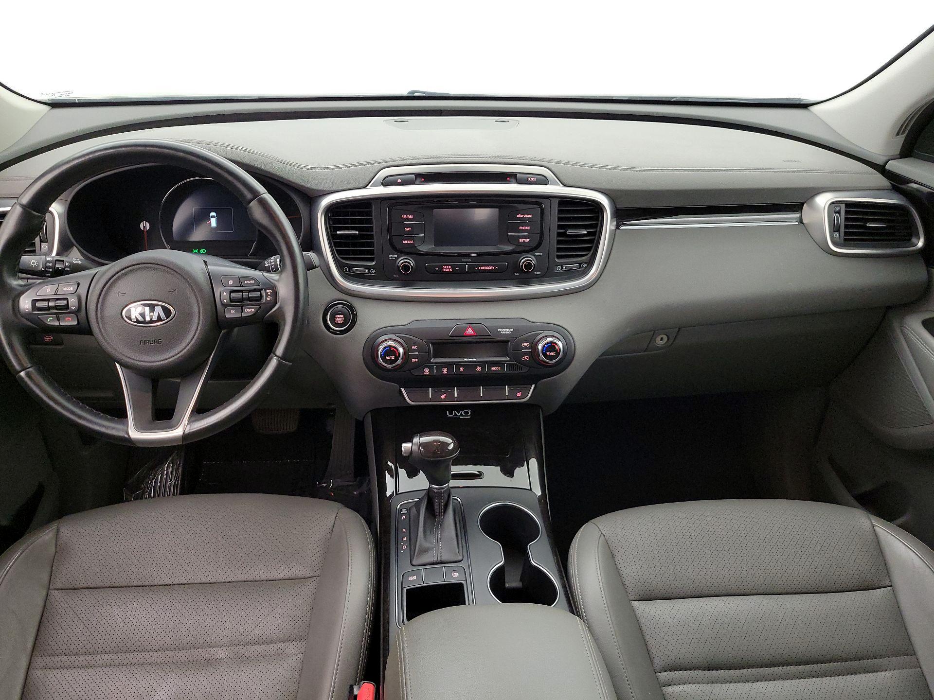Thumbnail: 2016 Kia Sorento - 9