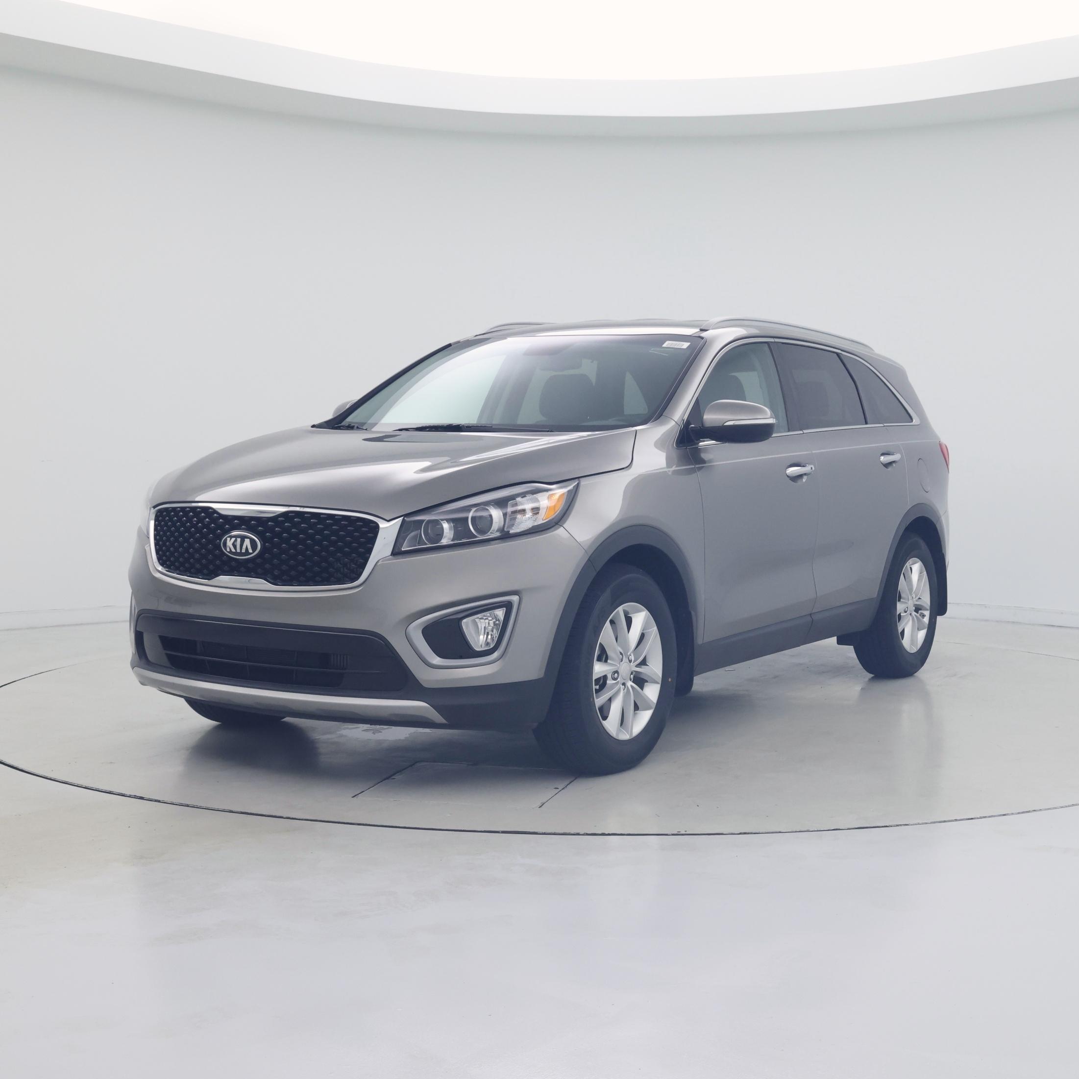 Thumbnail: 2016 Kia Sorento - 4