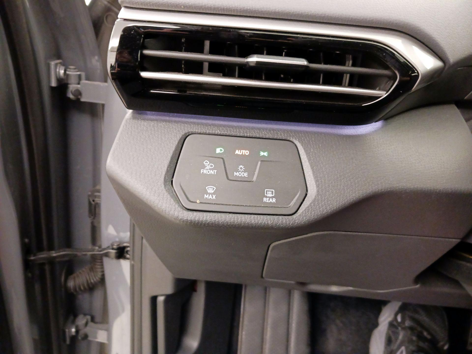 Thumbnail: 2023 Volkswagen ID.4 - 13