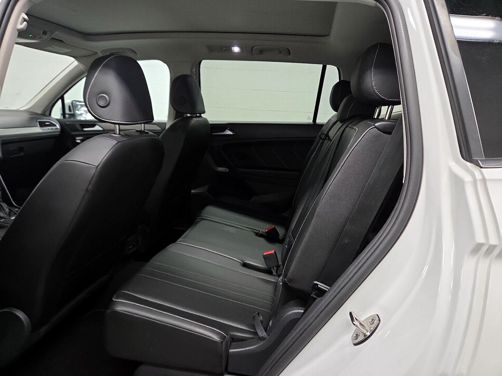 2023 Volkswagen Tiguan SE - Photo 18
