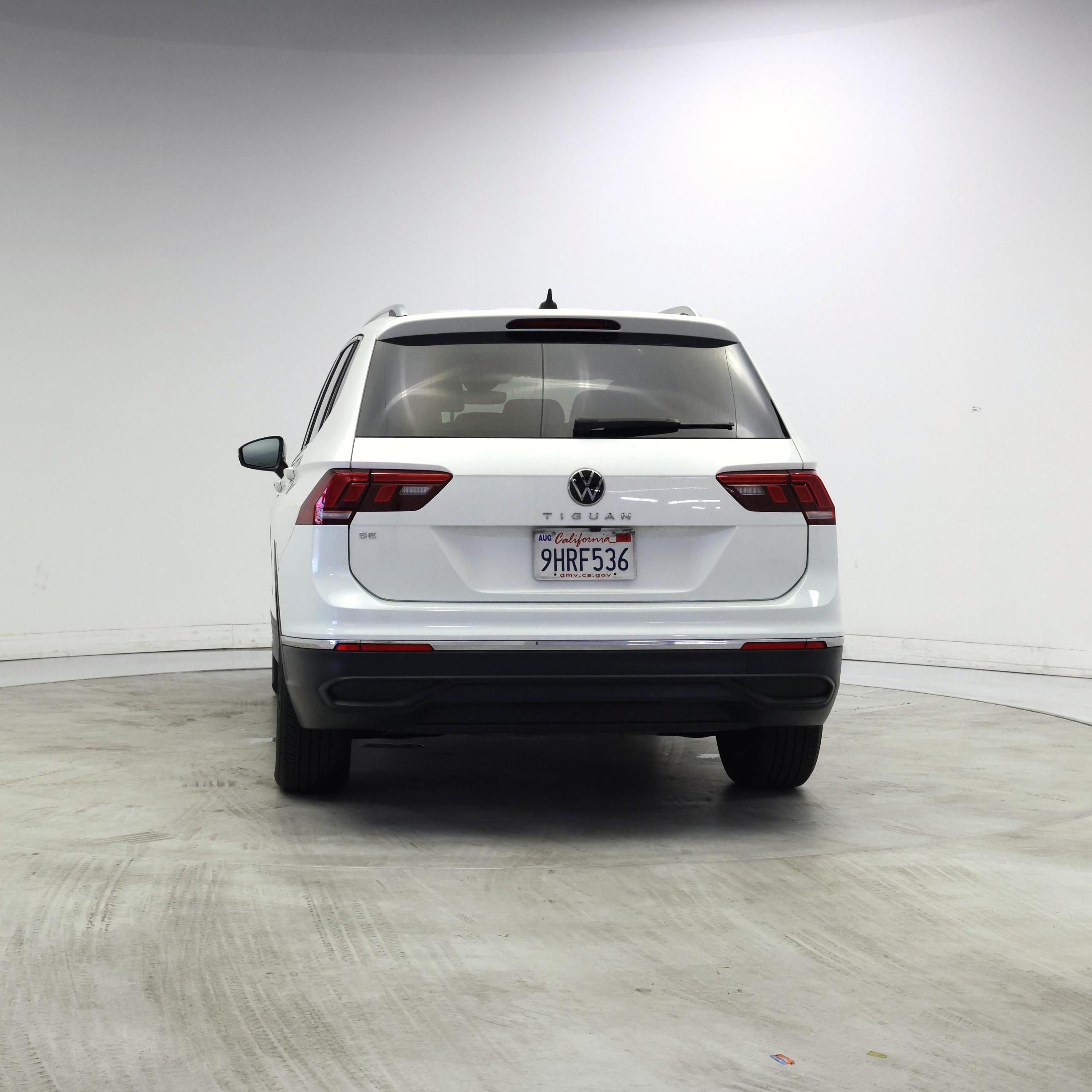 Thumbnail: 2023 Volkswagen Tiguan - 6