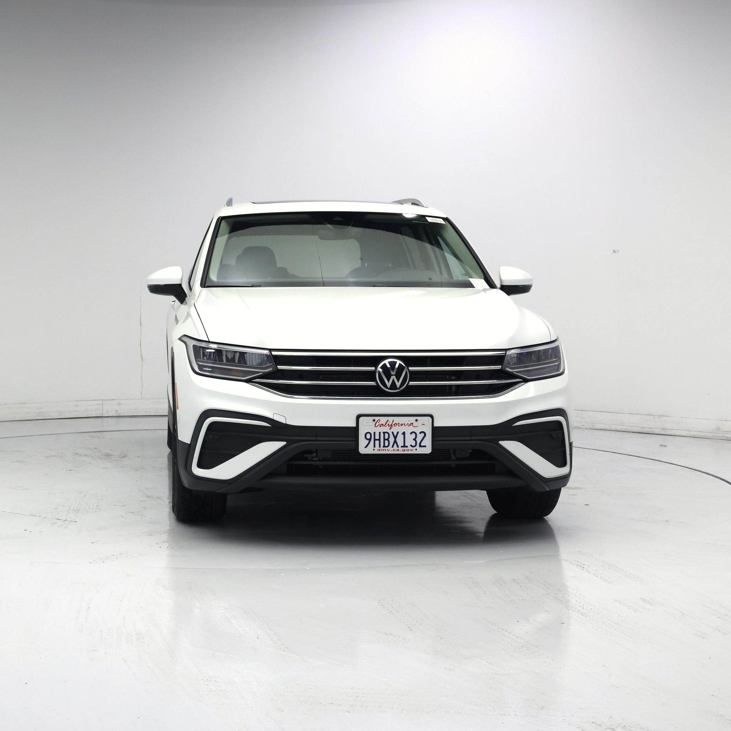 Thumbnail: 2023 Volkswagen Tiguan - 5