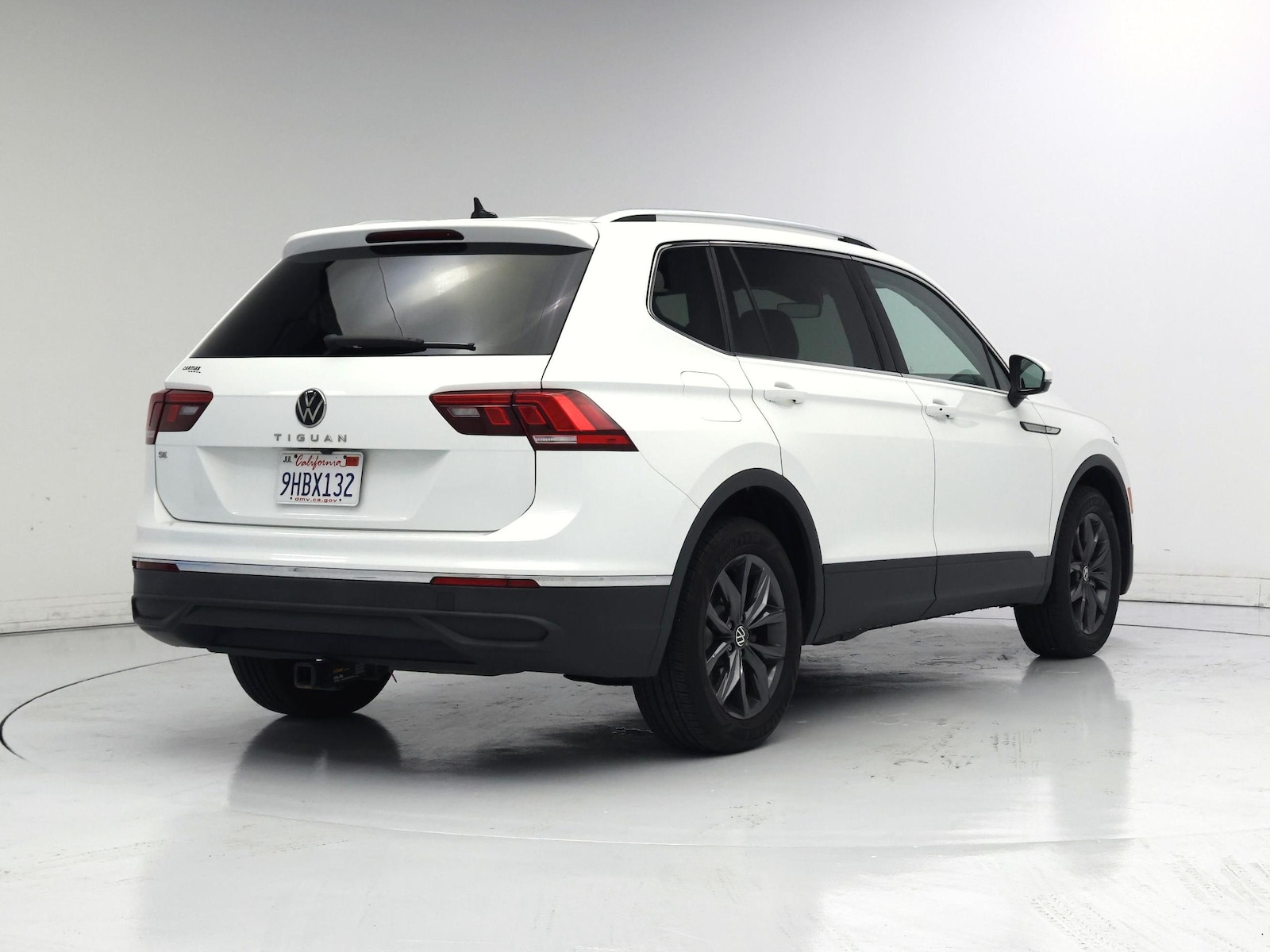 2023 Volkswagen Tiguan SE - Photo 9