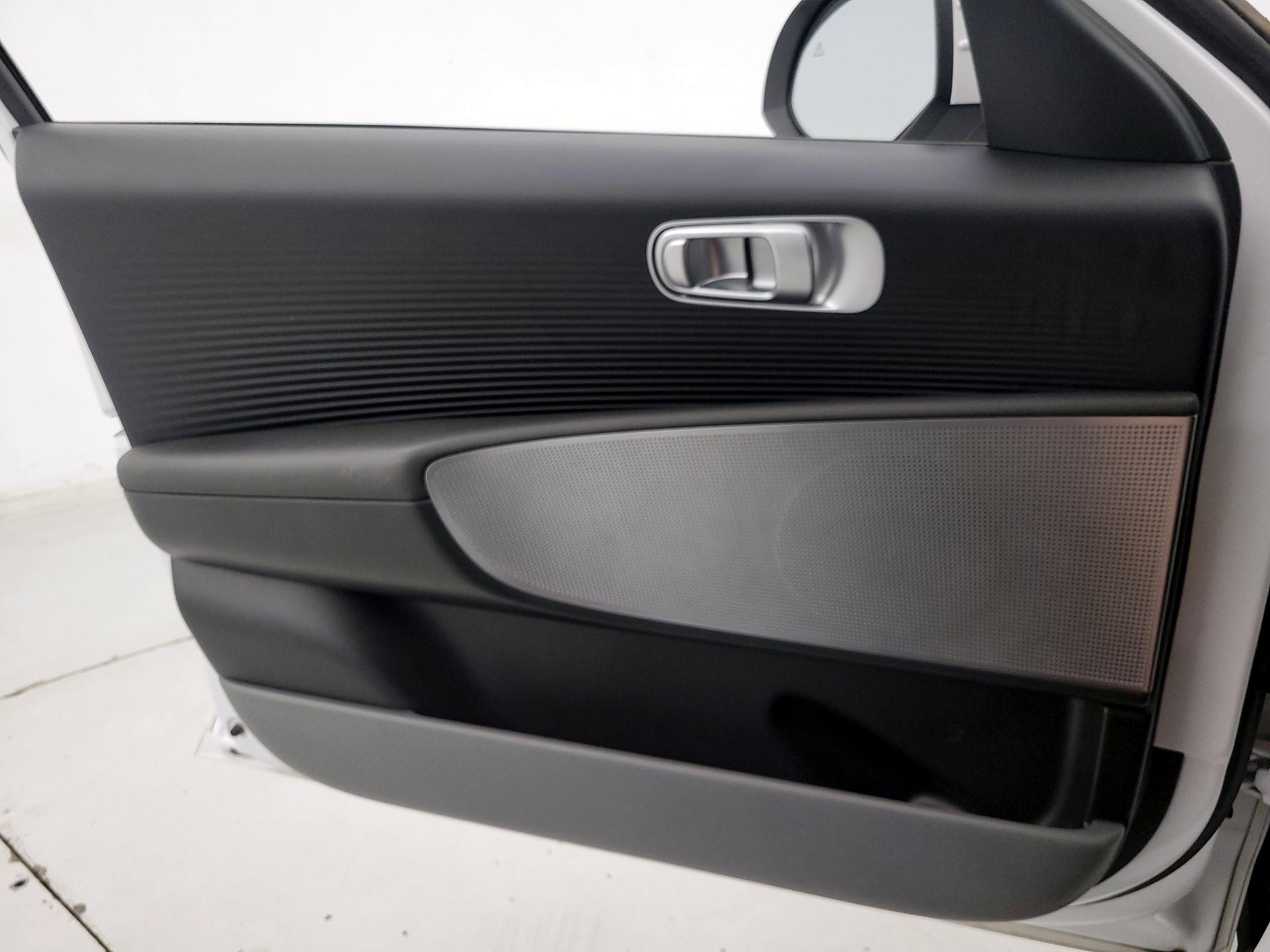 Thumbnail: 2024 Hyundai Ioniq 6 - 12