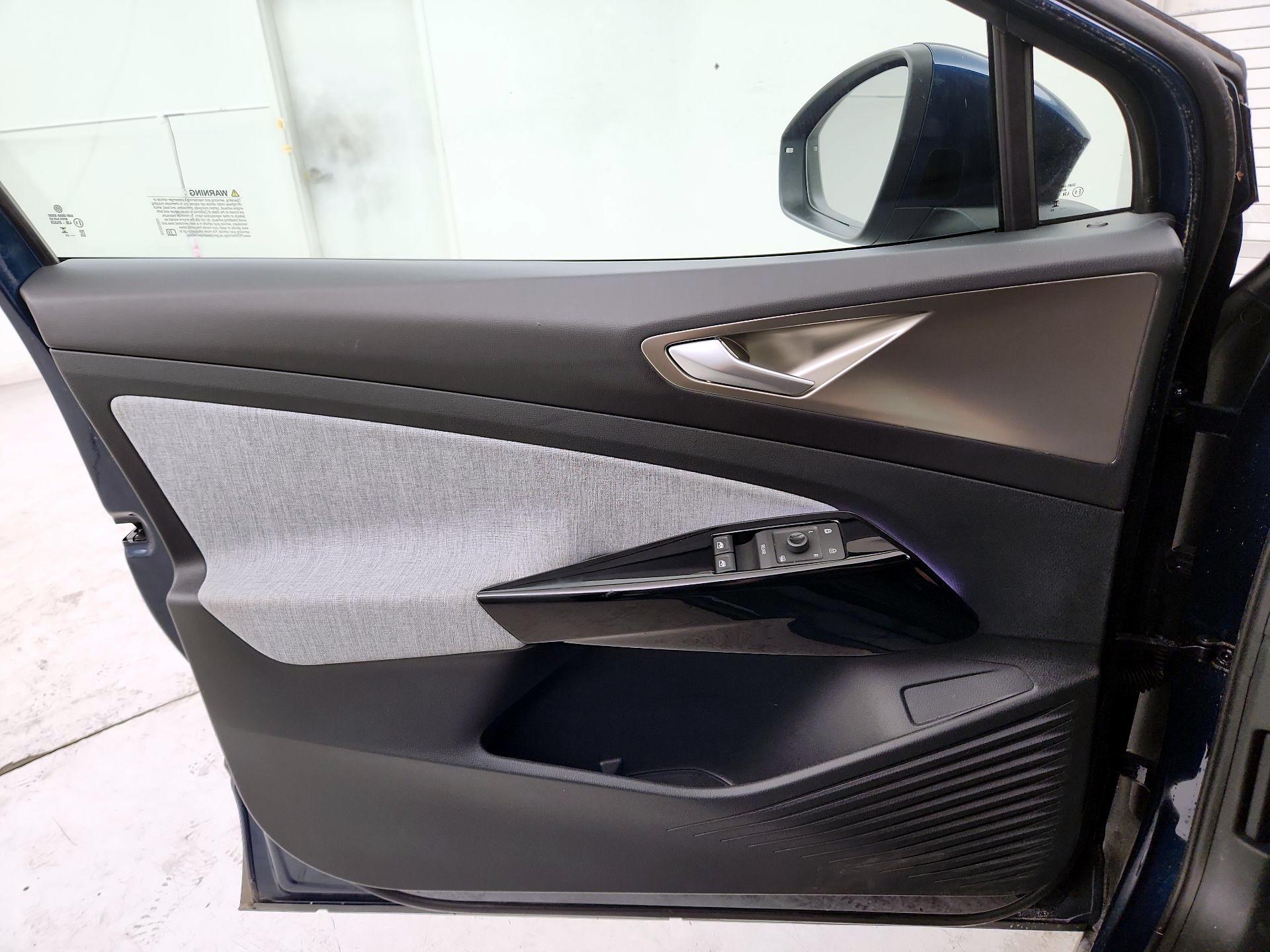 Thumbnail: 2023 Volkswagen ID.4 - 12