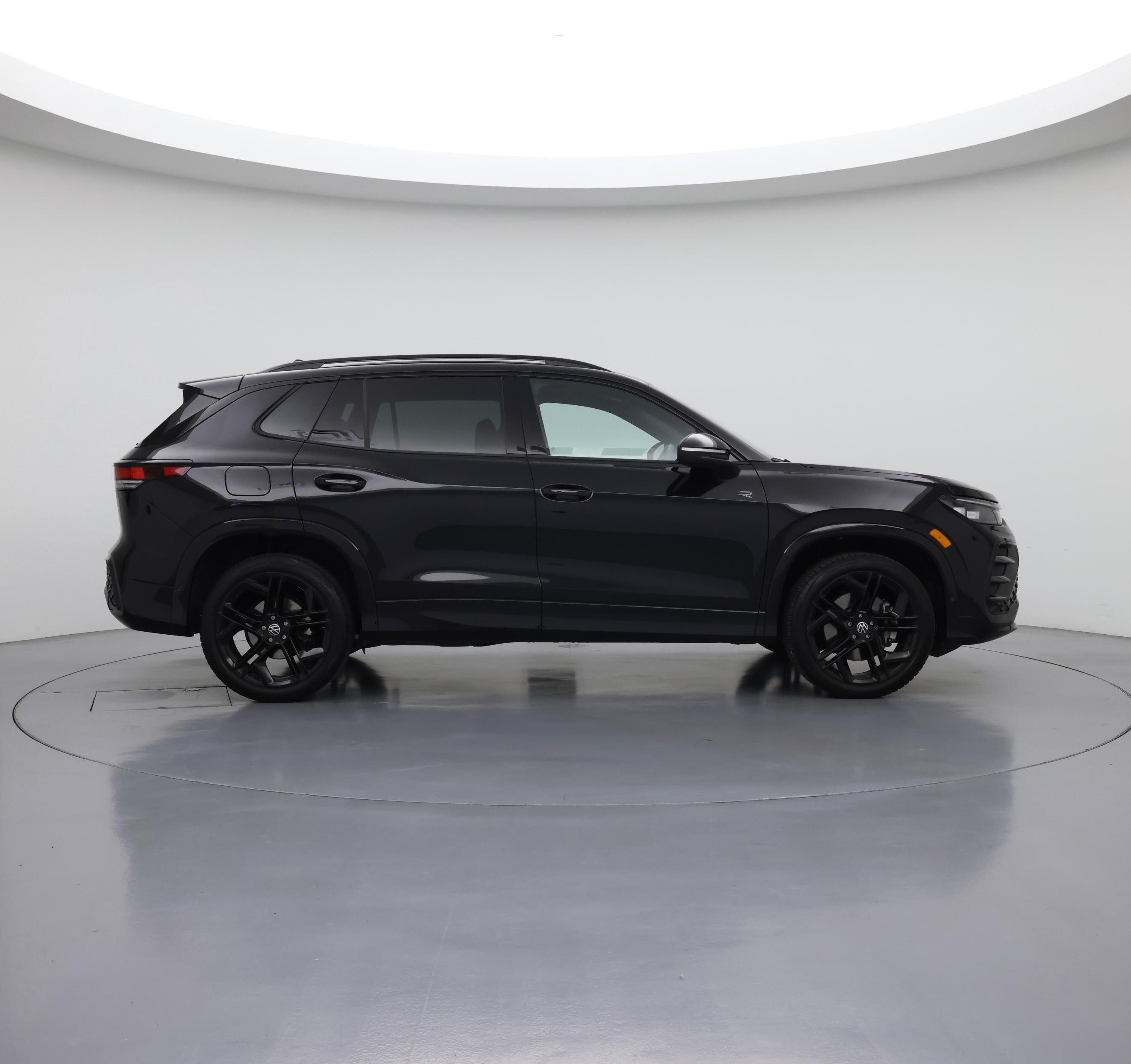 Thumbnail: 2025 Volkswagen Tiguan - 7
