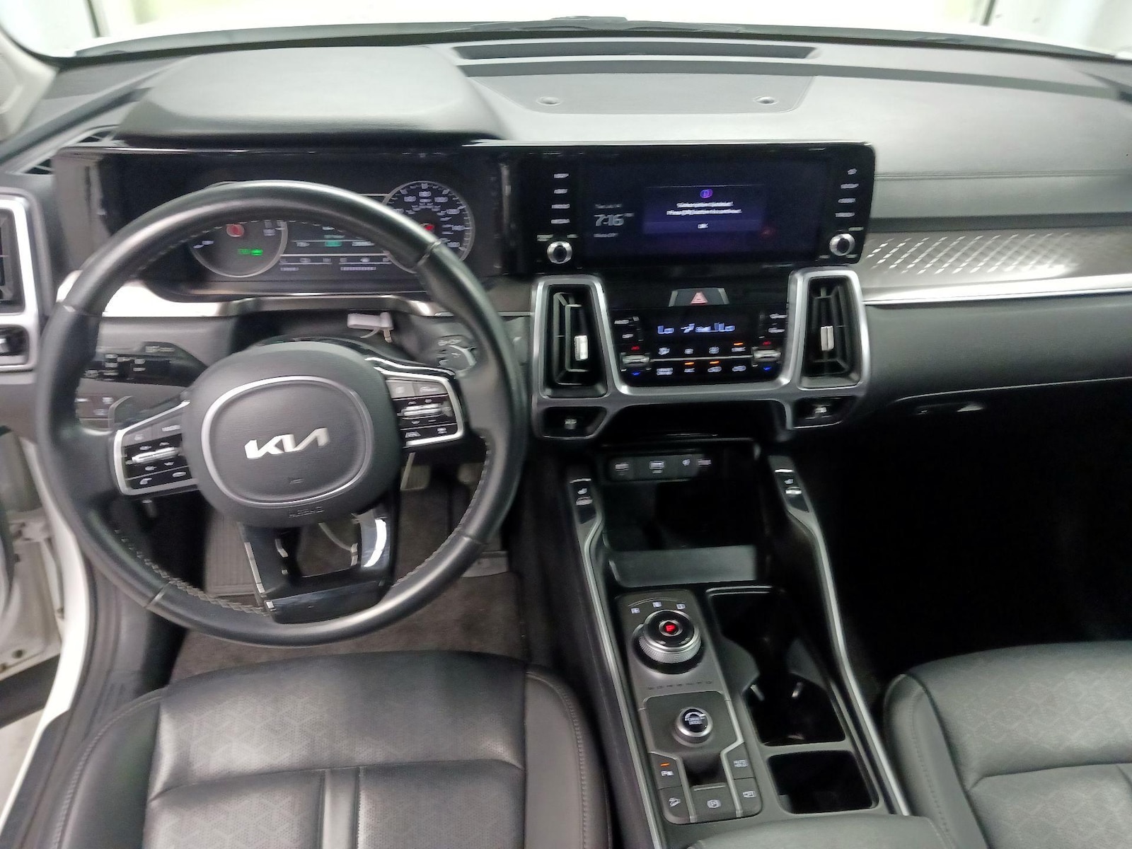2024 Kia Sorento EX Hybrid - Photo 8