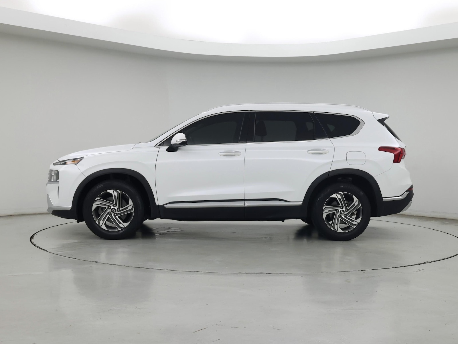 2021 Hyundai Santa Fe SEL - Photo 4