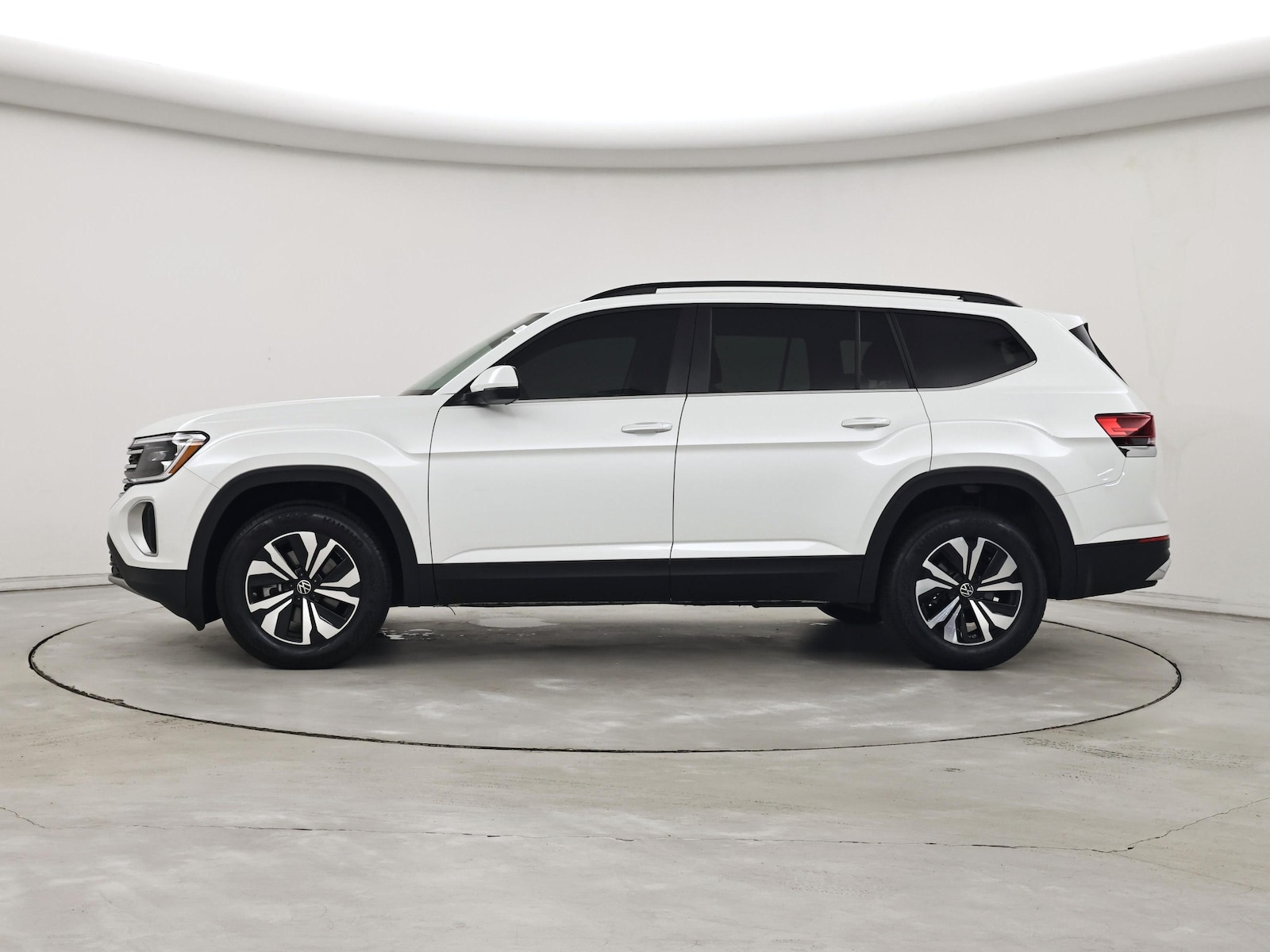 2026 Volkswagen Atlas SE - Photo 4