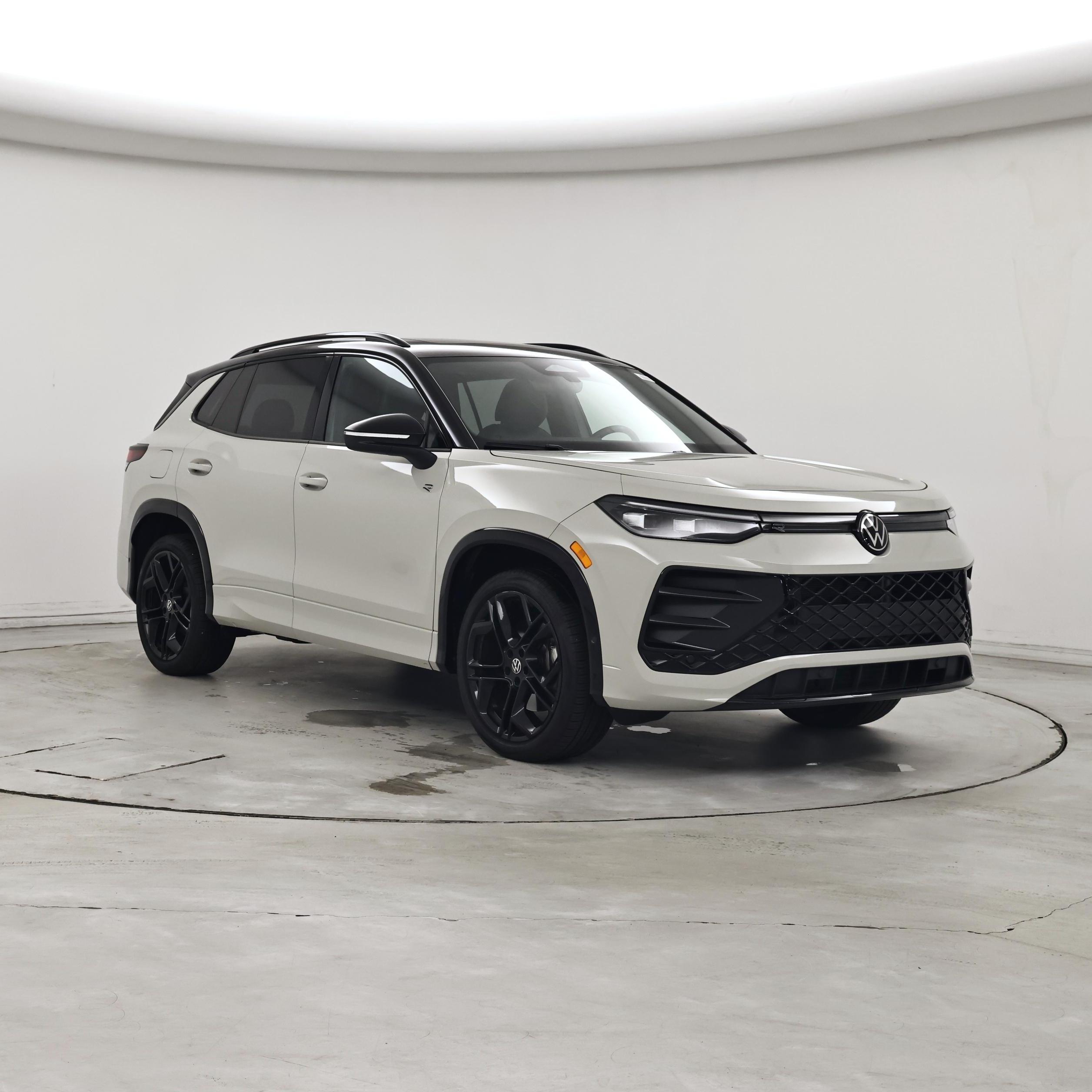 White 2025 Volkswagen Tiguan SUV / Crossover All-Wheel Drive Automatic