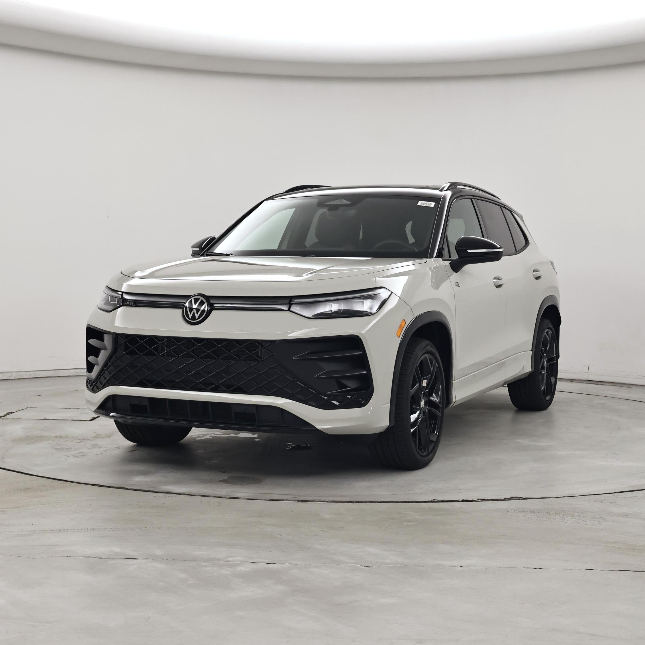 Thumbnail: 2025 Volkswagen Tiguan - 4