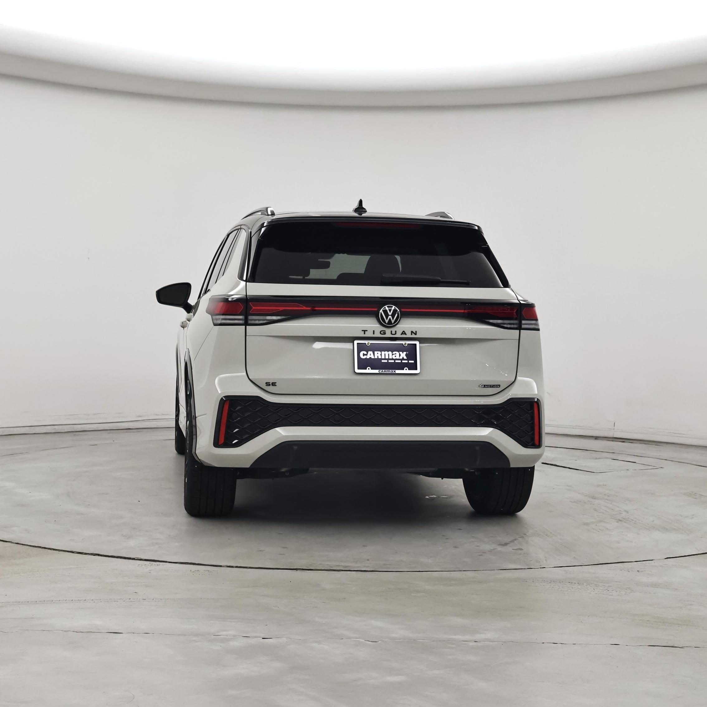 Thumbnail: 2025 Volkswagen Tiguan - 6