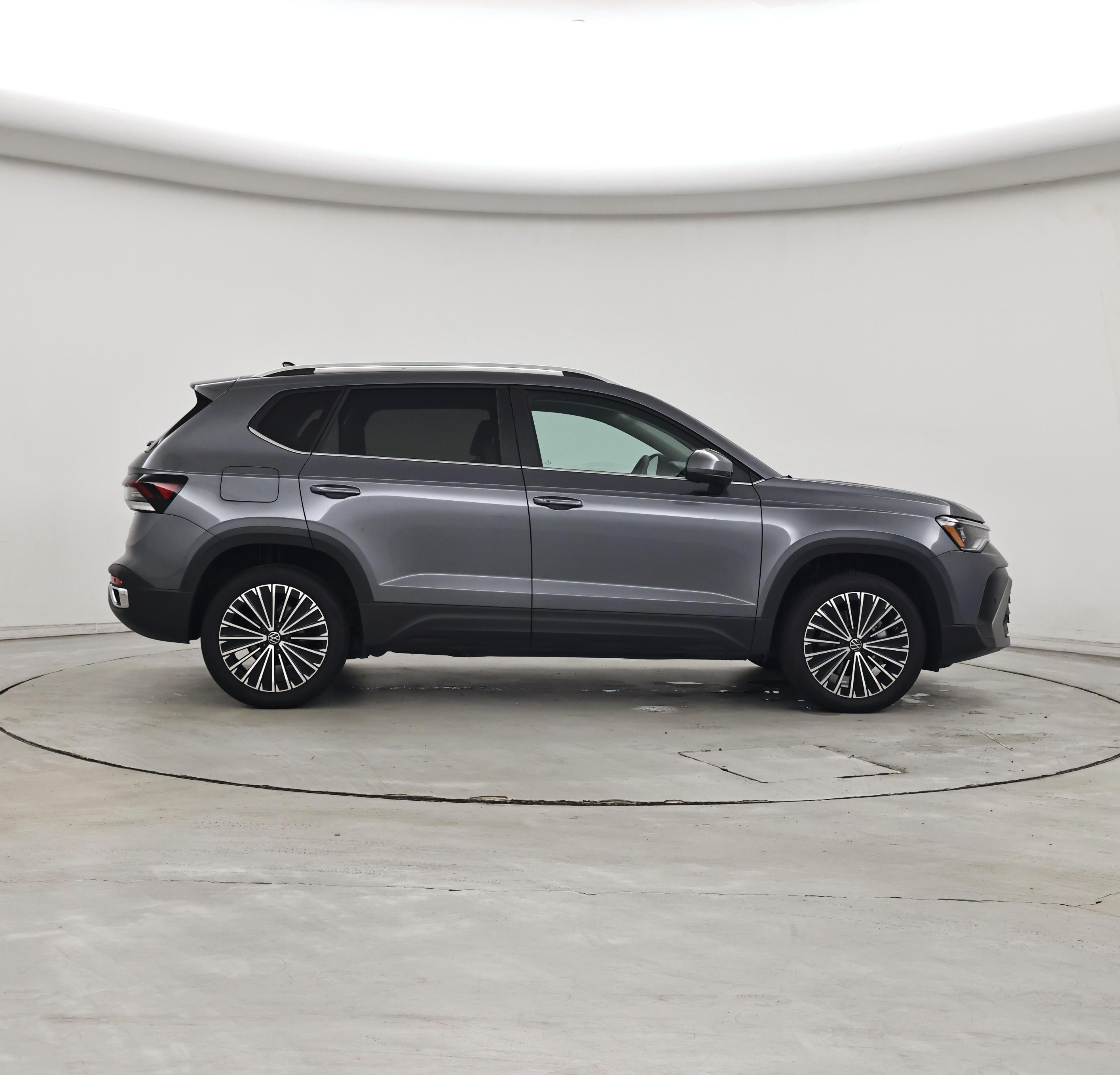 Thumbnail: 2026 Volkswagen Taos - 7