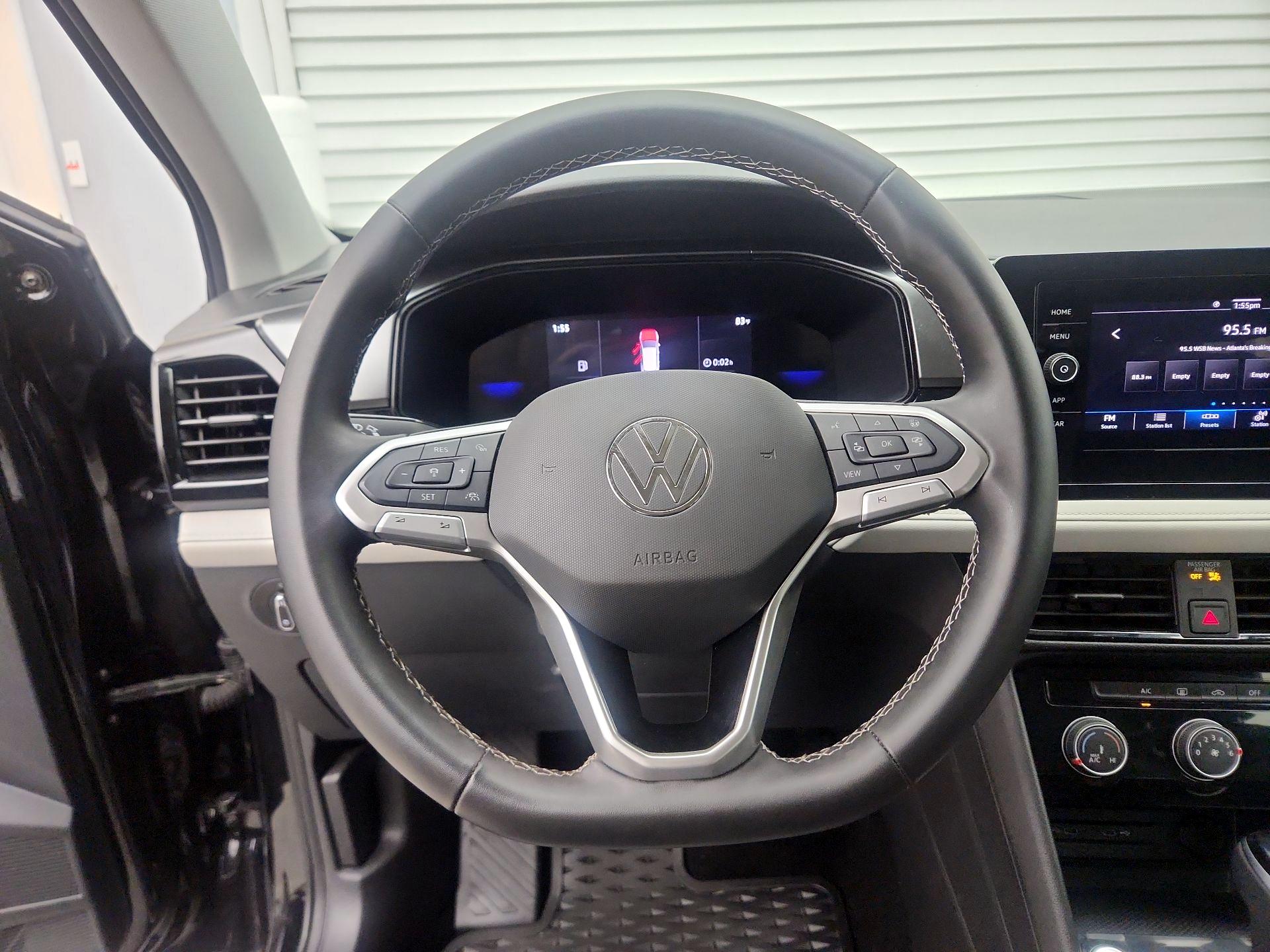 Thumbnail: 2025 Volkswagen Taos - 10