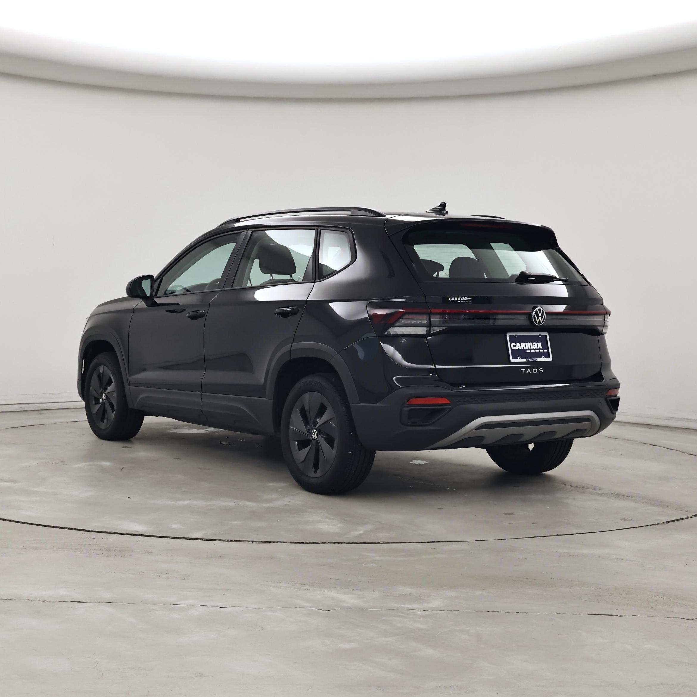 Thumbnail: 2025 Volkswagen Taos - 2
