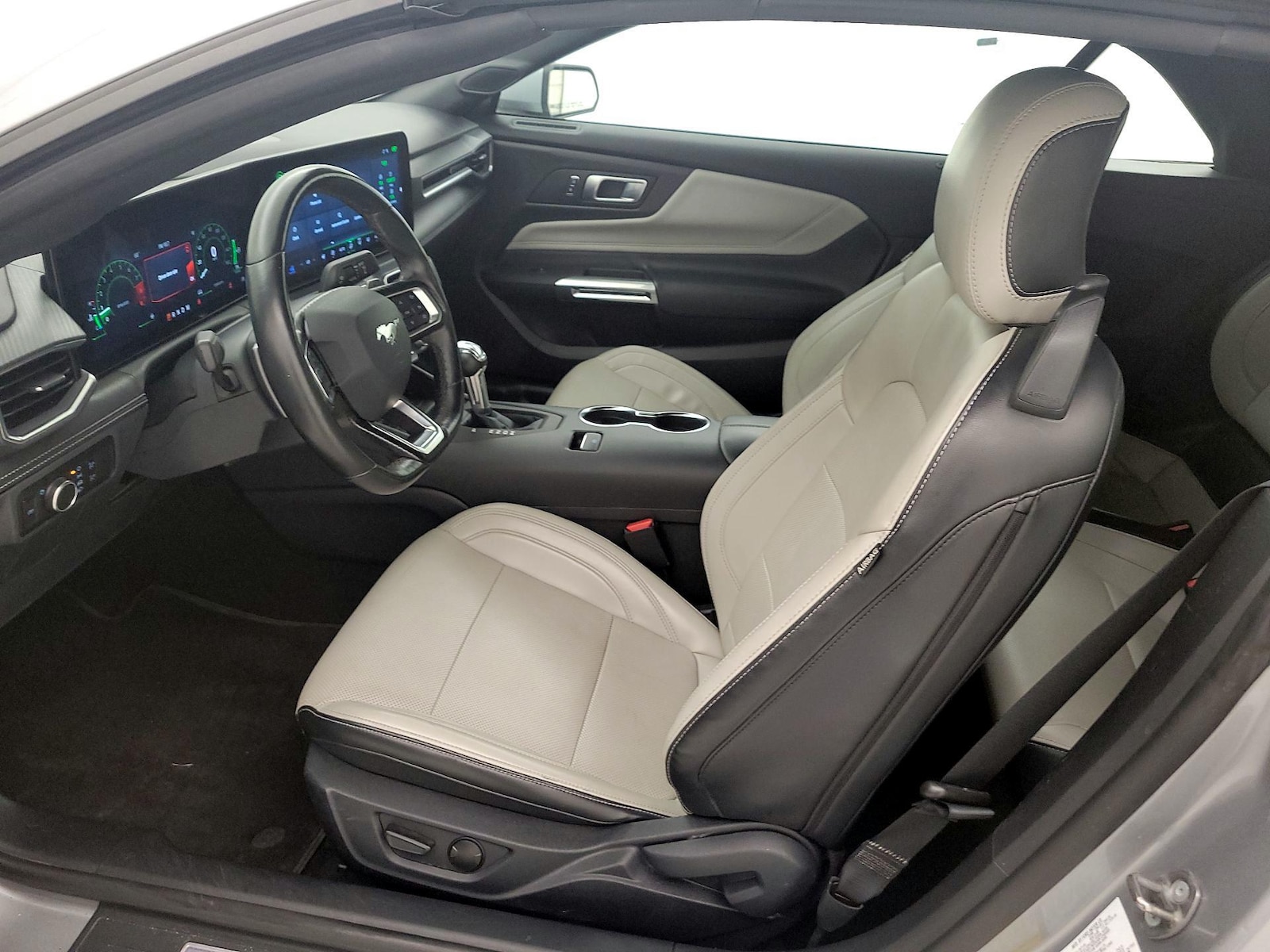 2024 Ford Mustang GT Premium - Photo 12