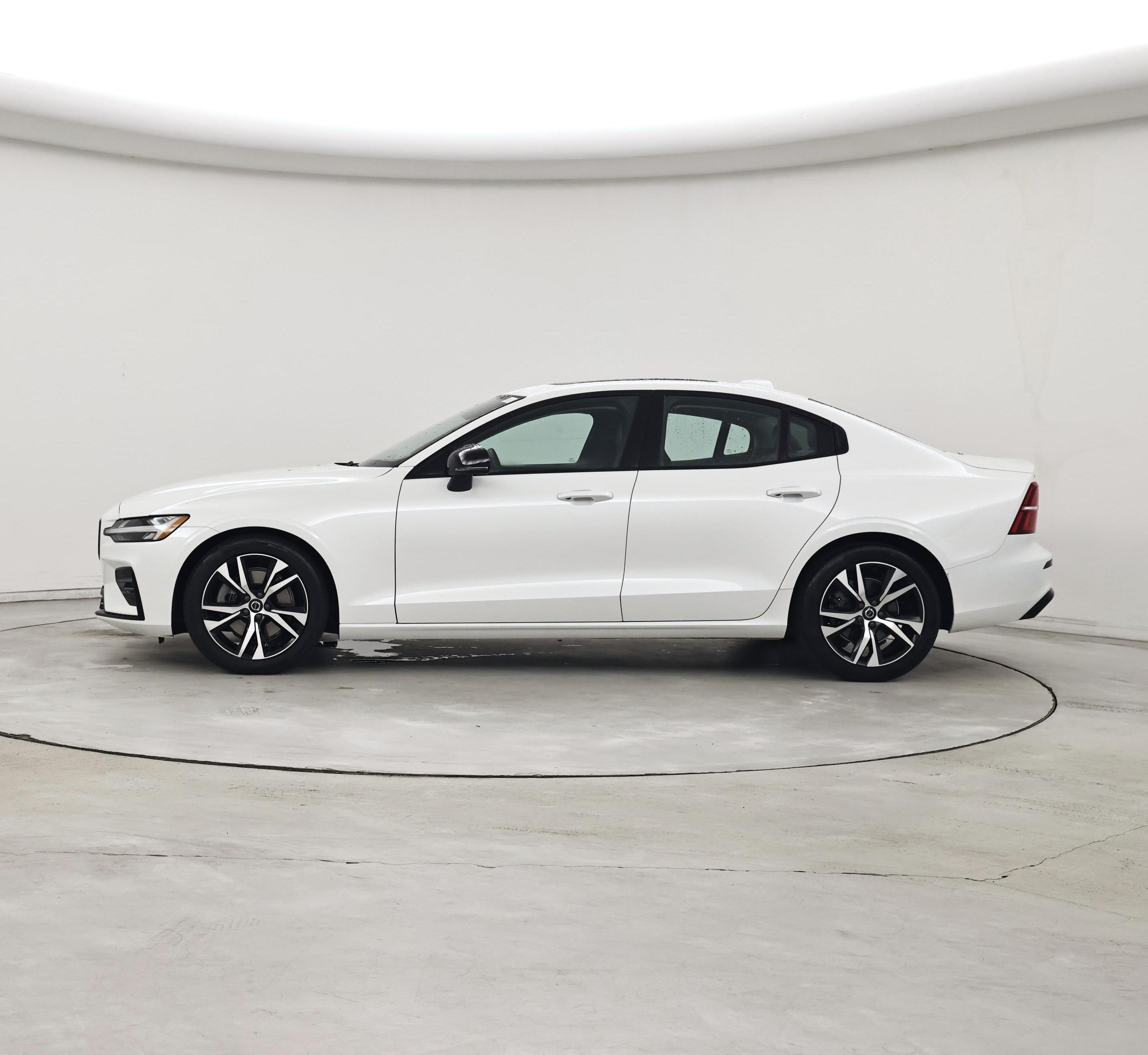 Thumbnail: 2024 Volvo S60 - 3