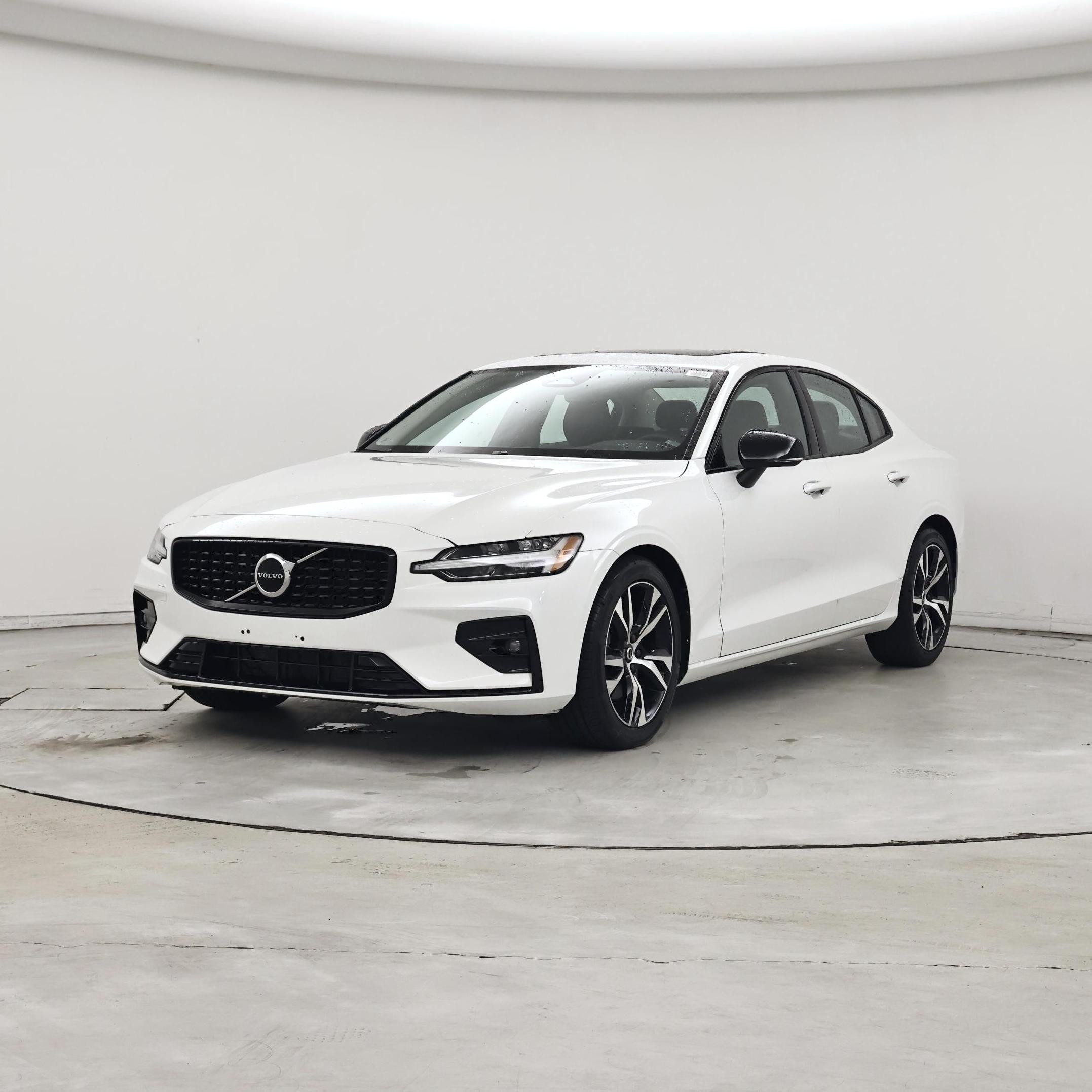 Thumbnail: 2024 Volvo S60 - 4