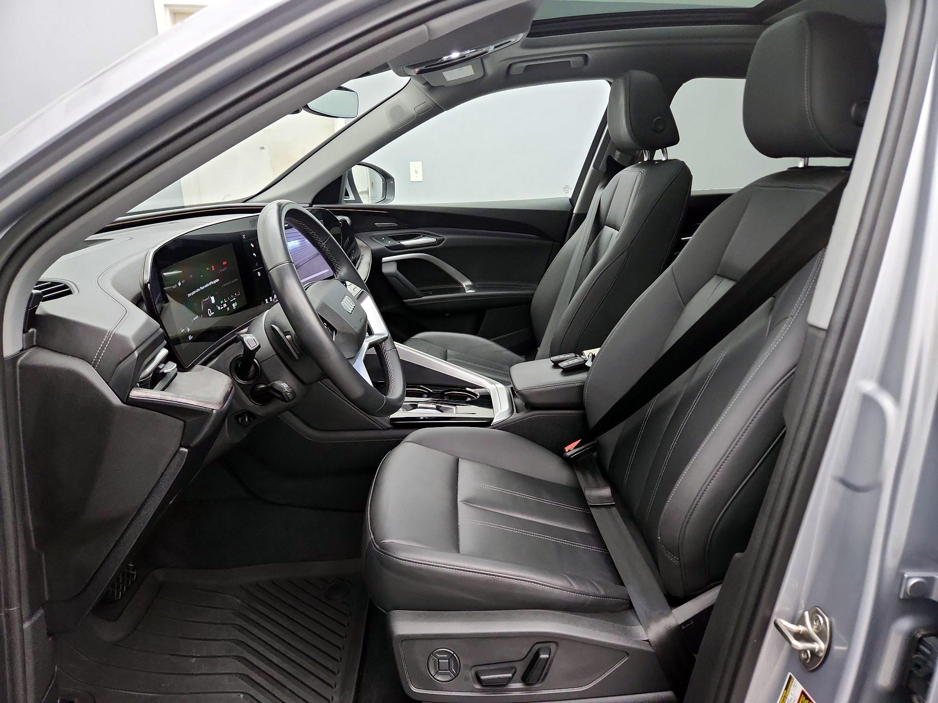 Thumbnail: 2025 Audi Q5 - 11