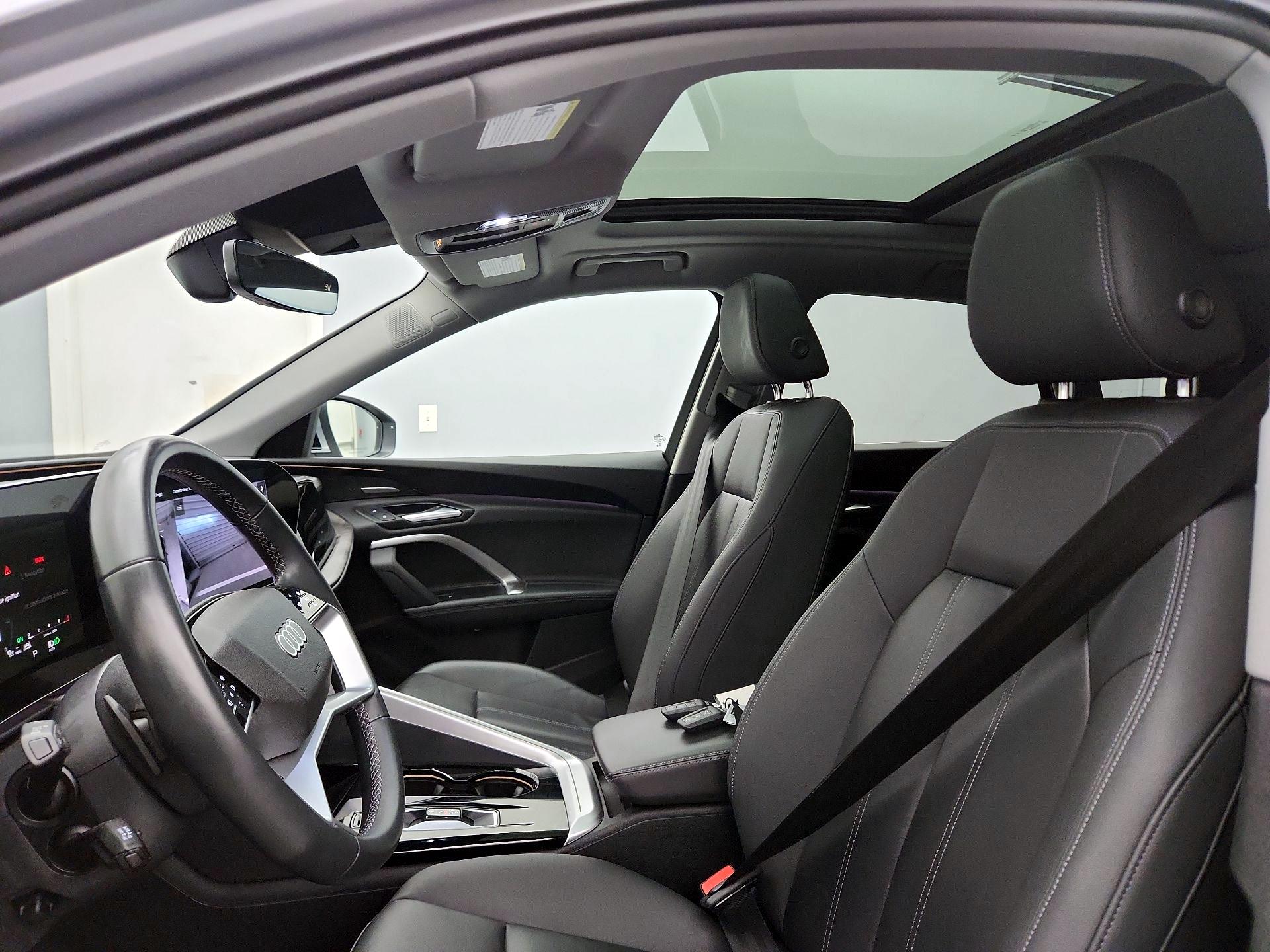 Thumbnail: 2025 Audi Q5 - 19