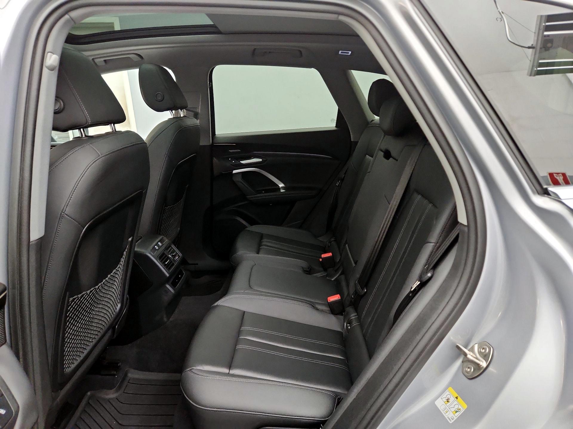 Thumbnail: 2025 Audi Q5 - 20