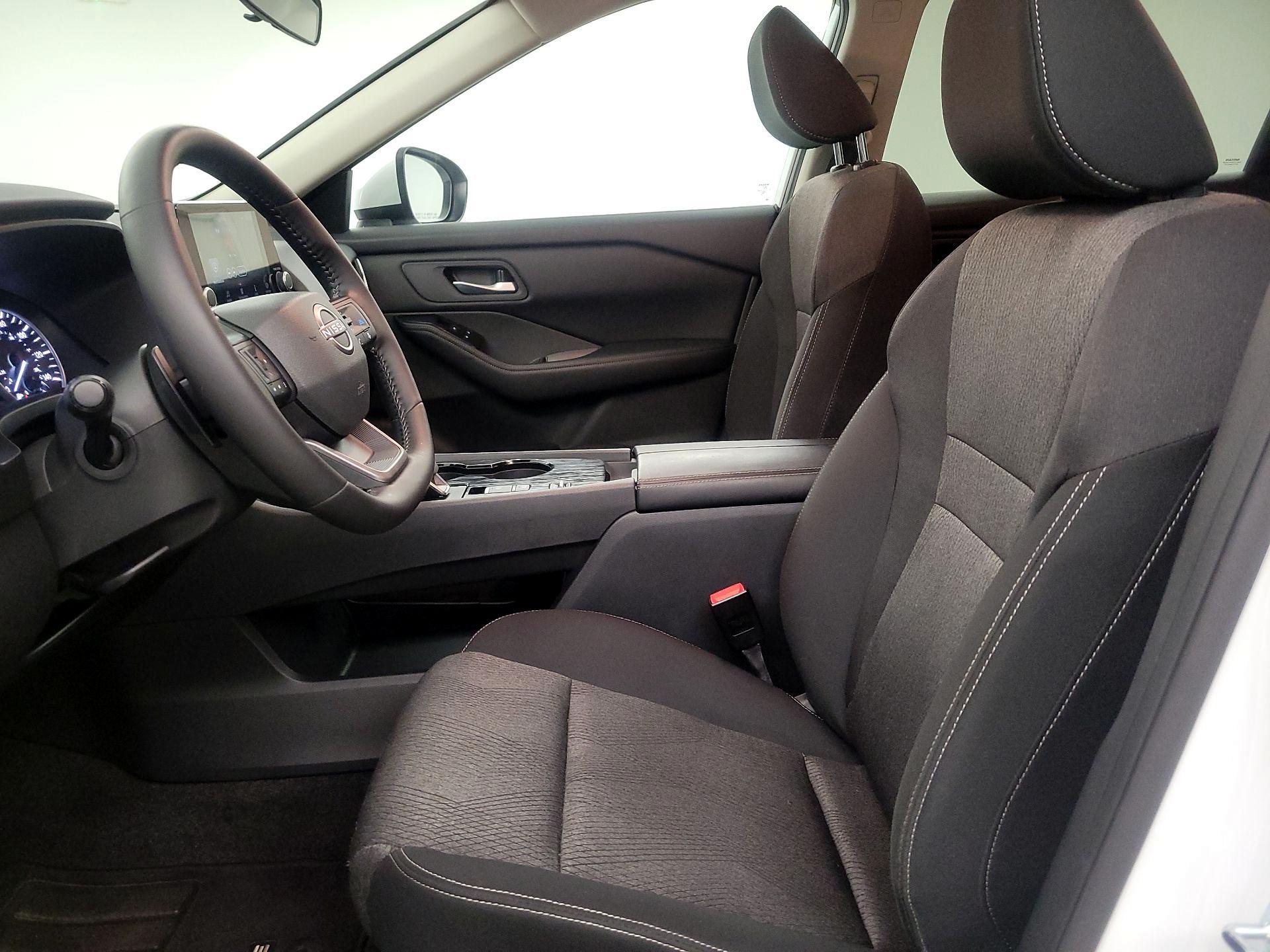 Thumbnail: 2026 Nissan Rogue - 11