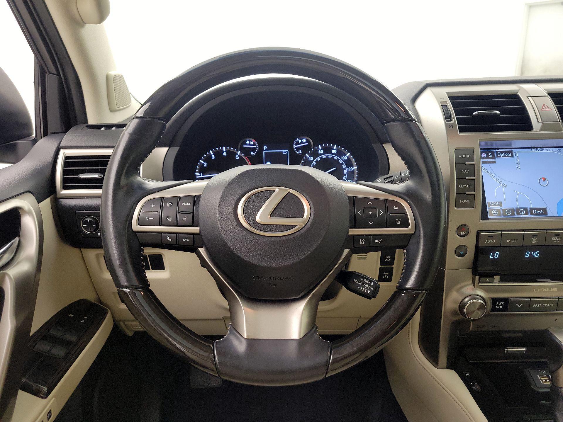 Thumbnail: 2020 Lexus GX - 10