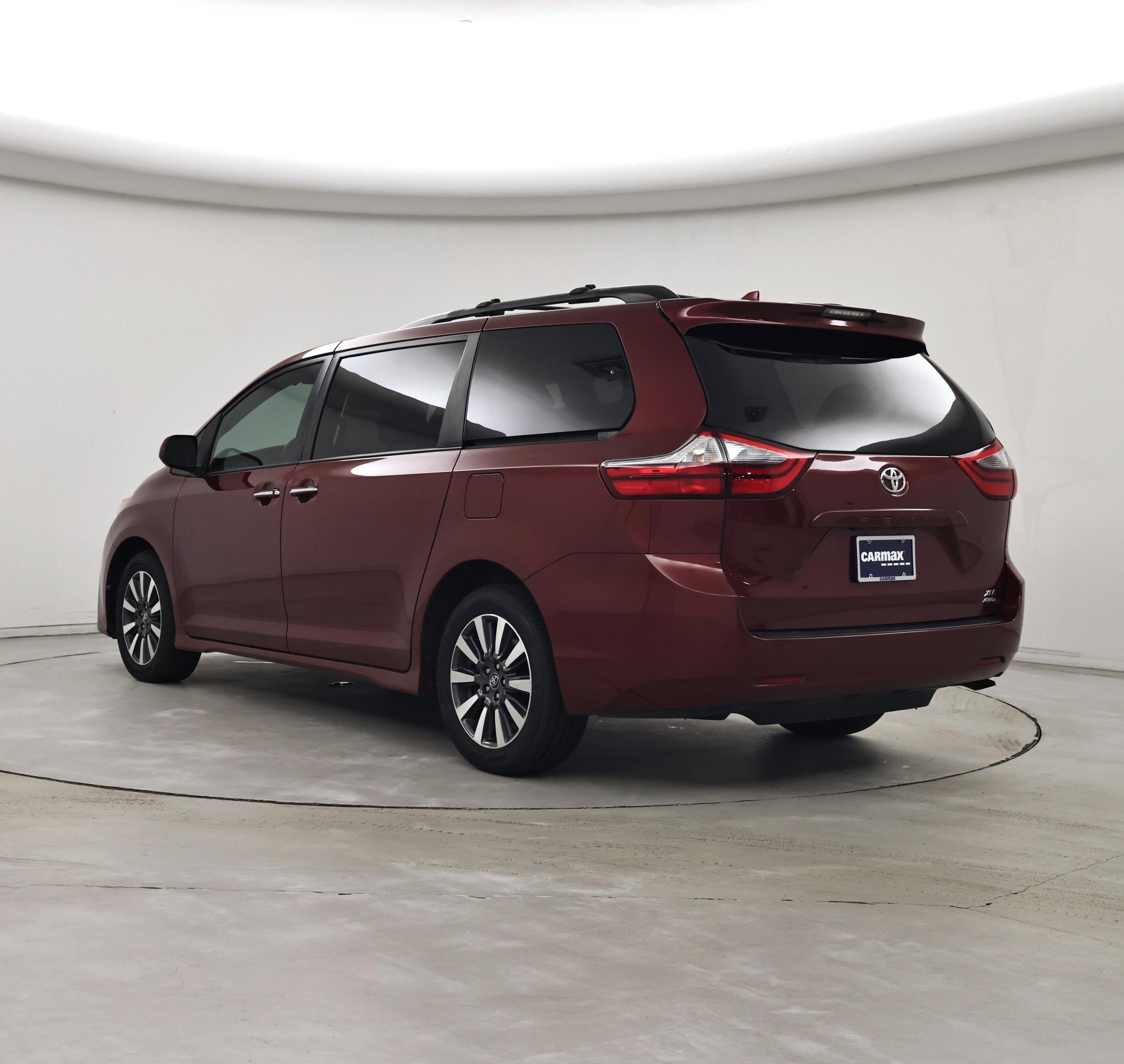 Thumbnail: 2020 Toyota Sienna - 2