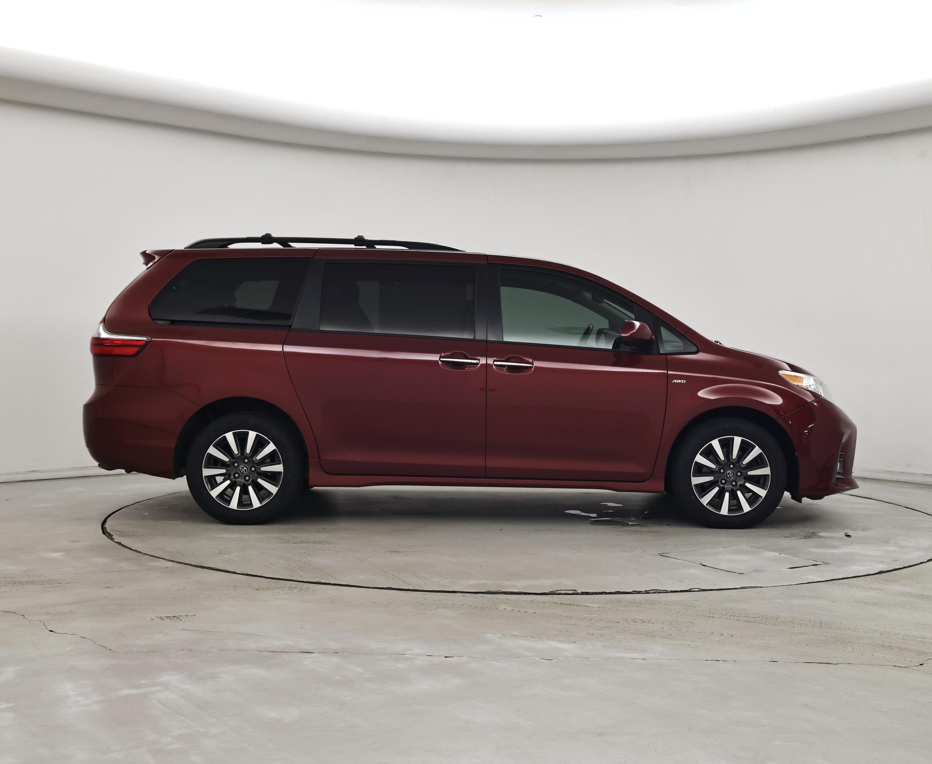 Thumbnail: 2020 Toyota Sienna - 7