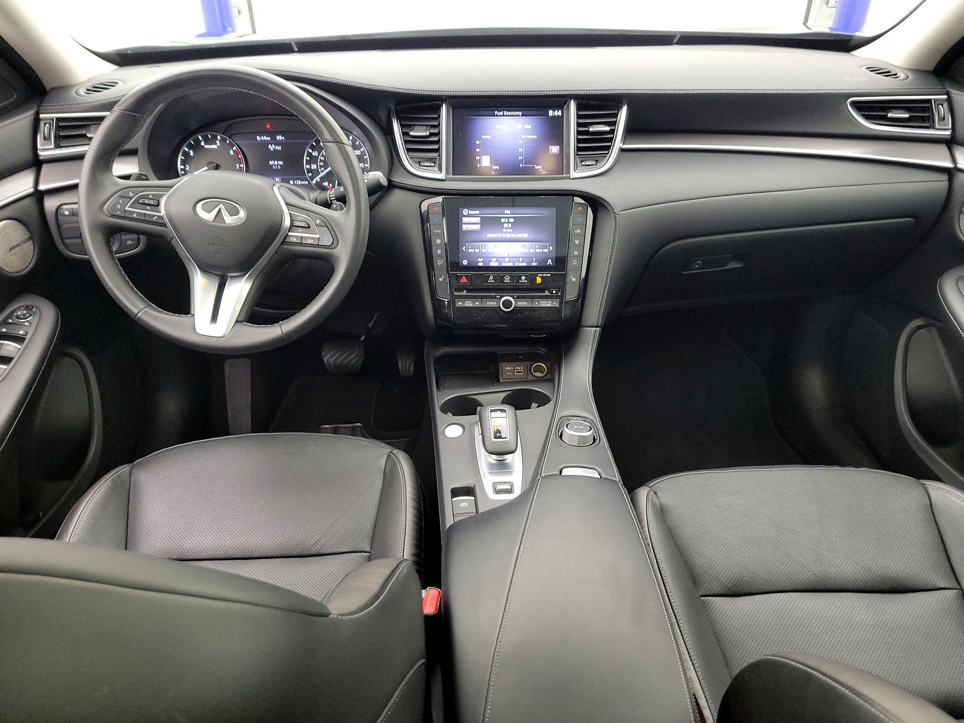 Thumbnail: 2023 INFINITI QX50 - 9