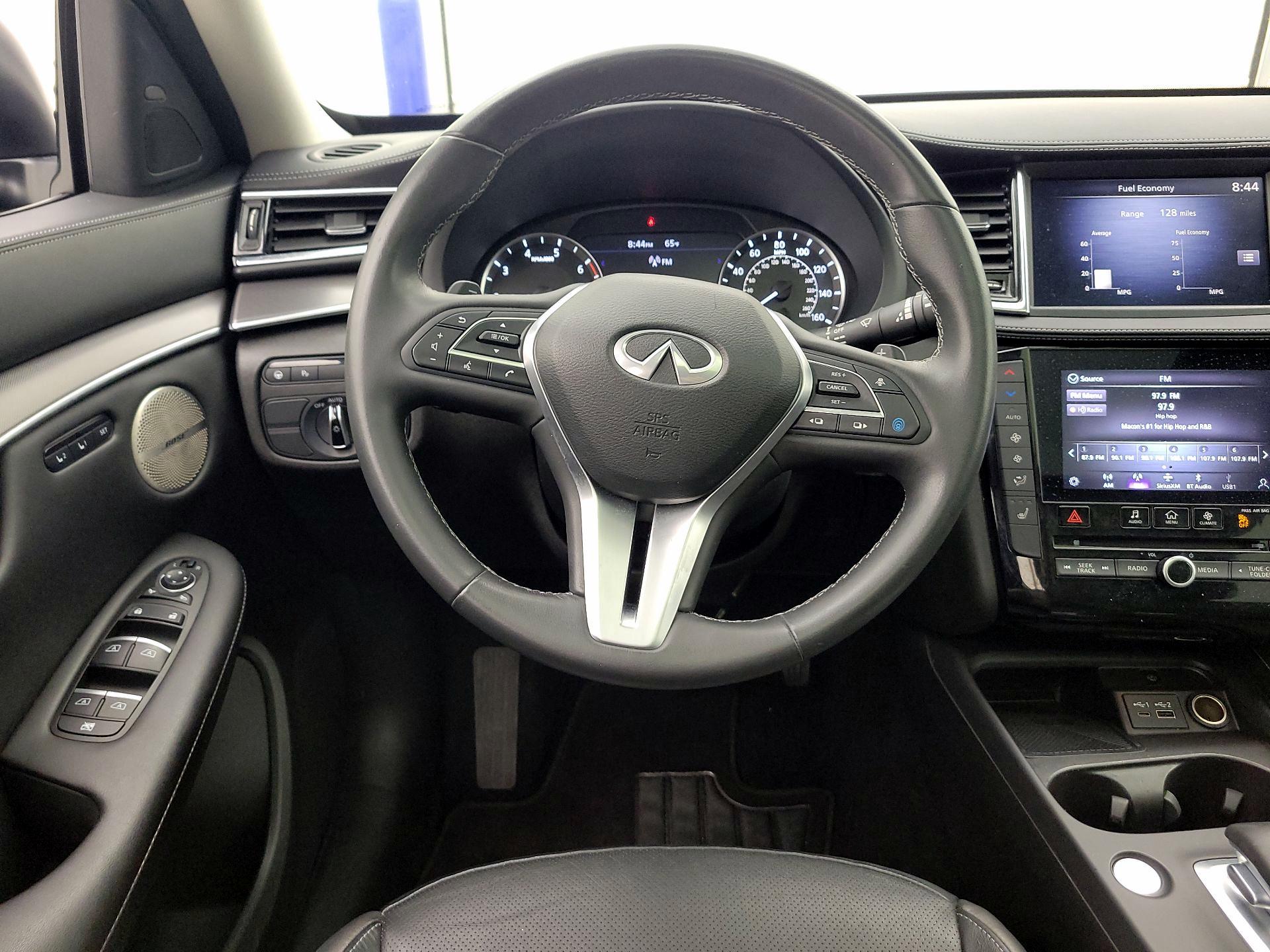 Thumbnail: 2023 INFINITI QX50 - 10