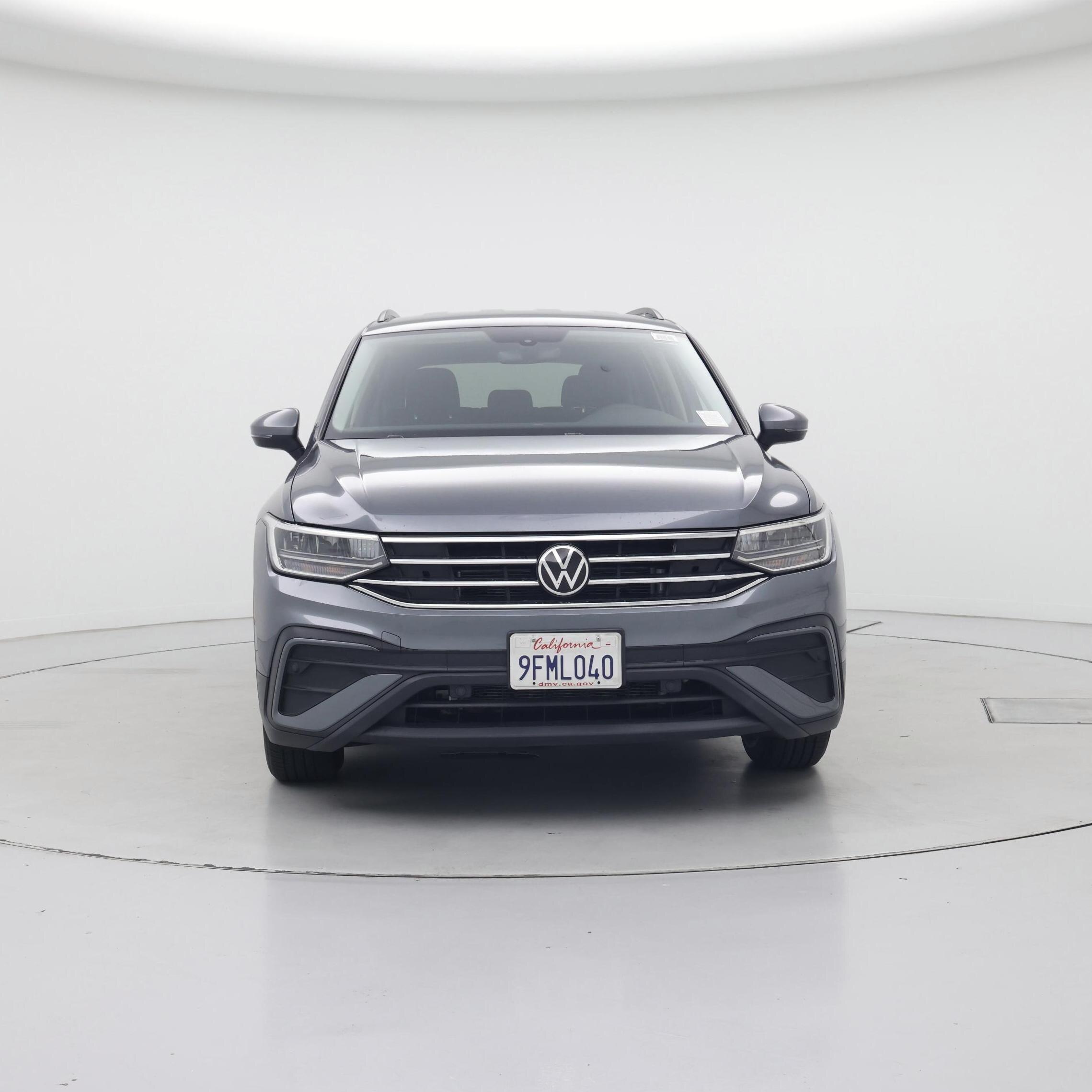 Thumbnail: 2023 Volkswagen Tiguan - 5