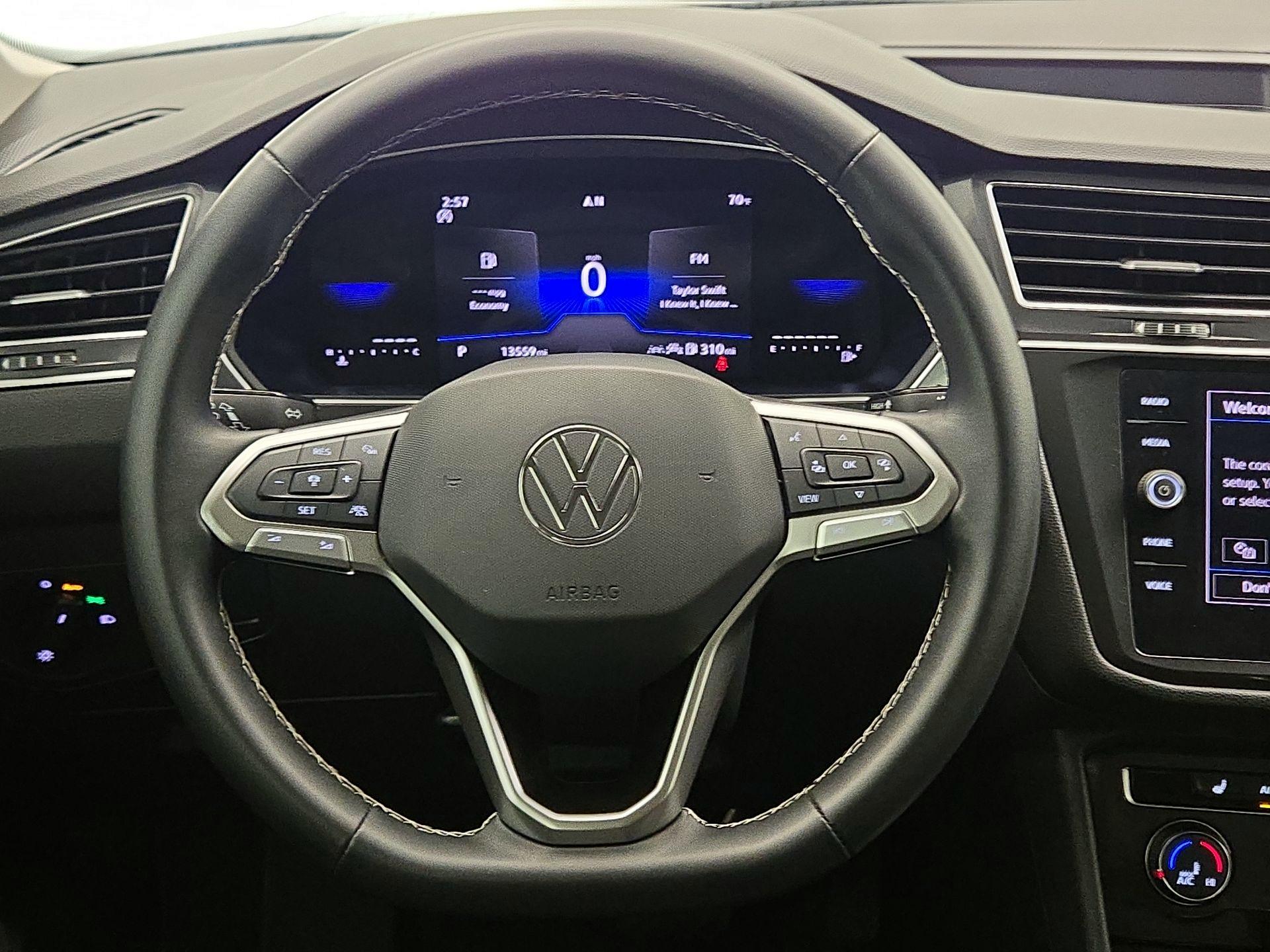 Thumbnail: 2024 Volkswagen Tiguan - 10