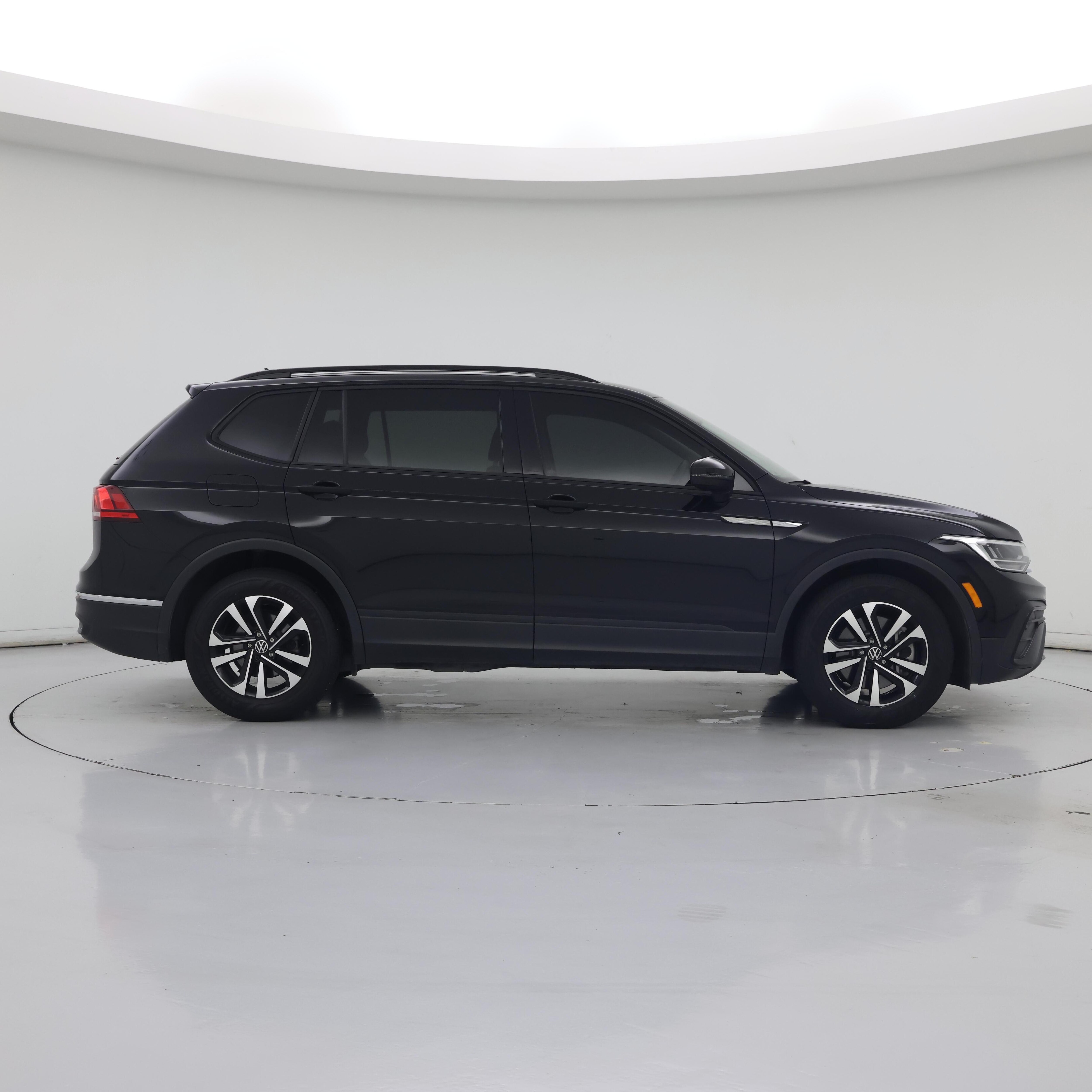 Thumbnail: 2024 Volkswagen Tiguan - 7