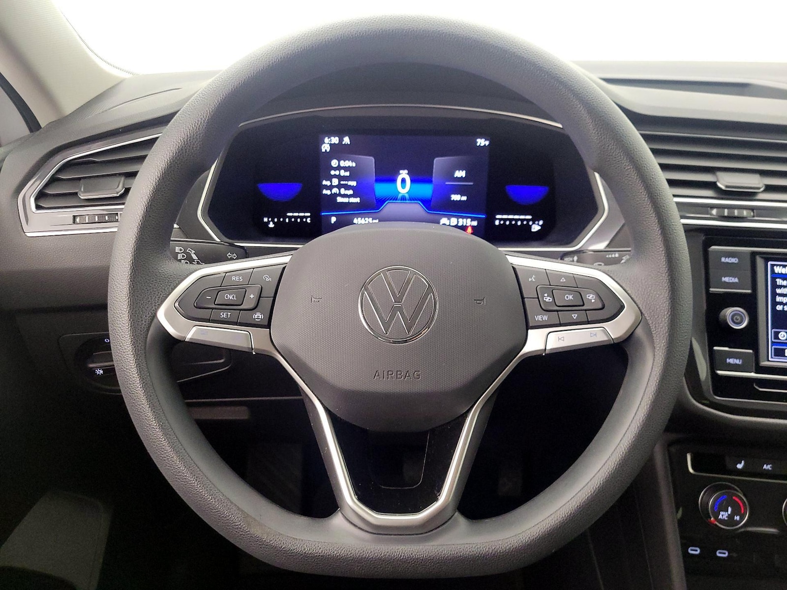2022 Volkswagen Tiguan S - Photo 11
