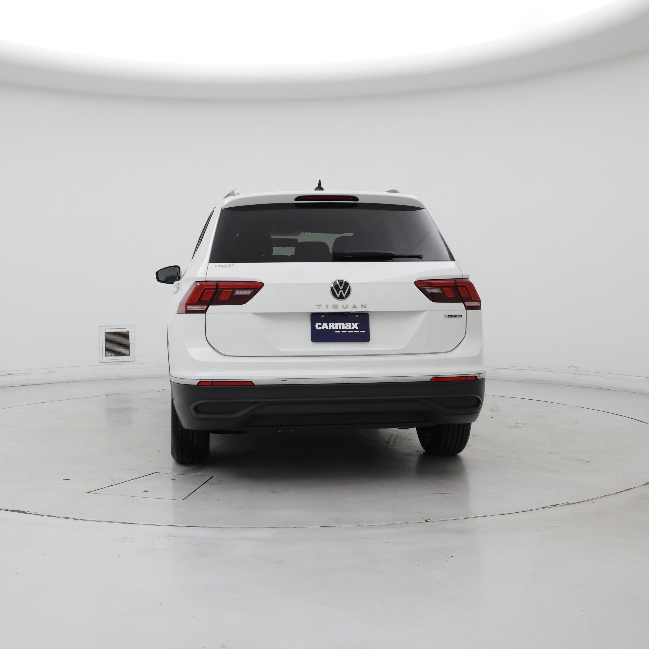 Thumbnail: 2022 Volkswagen Tiguan - 6