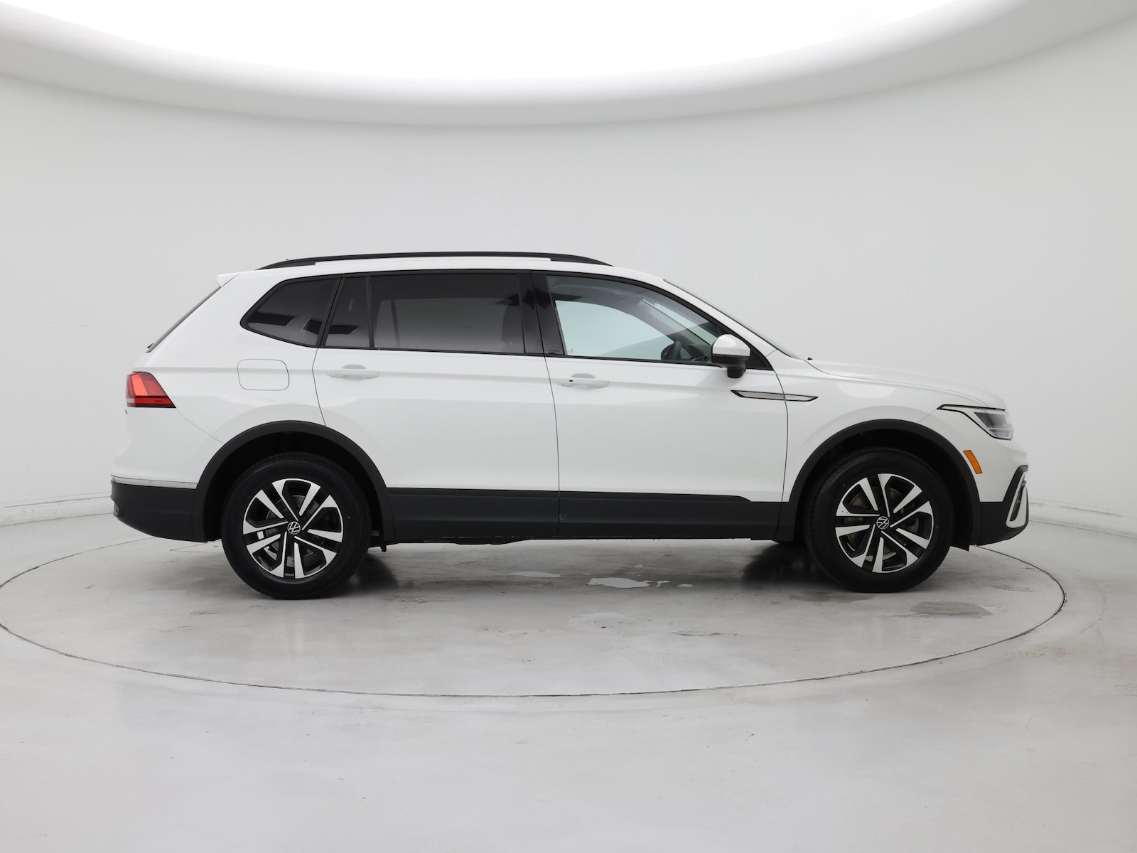 2022 Volkswagen Tiguan S - Photo 8