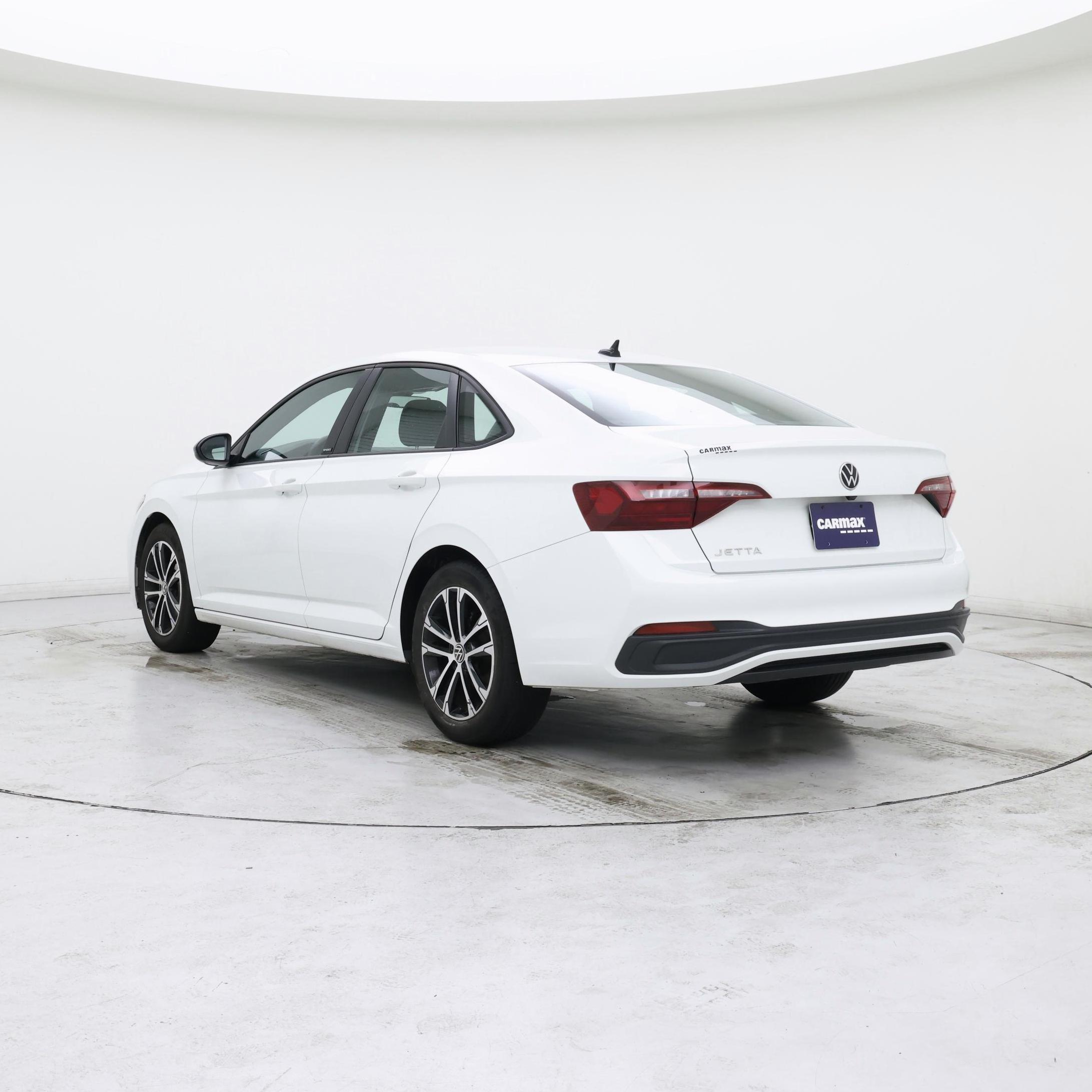 Thumbnail: 2024 Volkswagen Jetta - 2