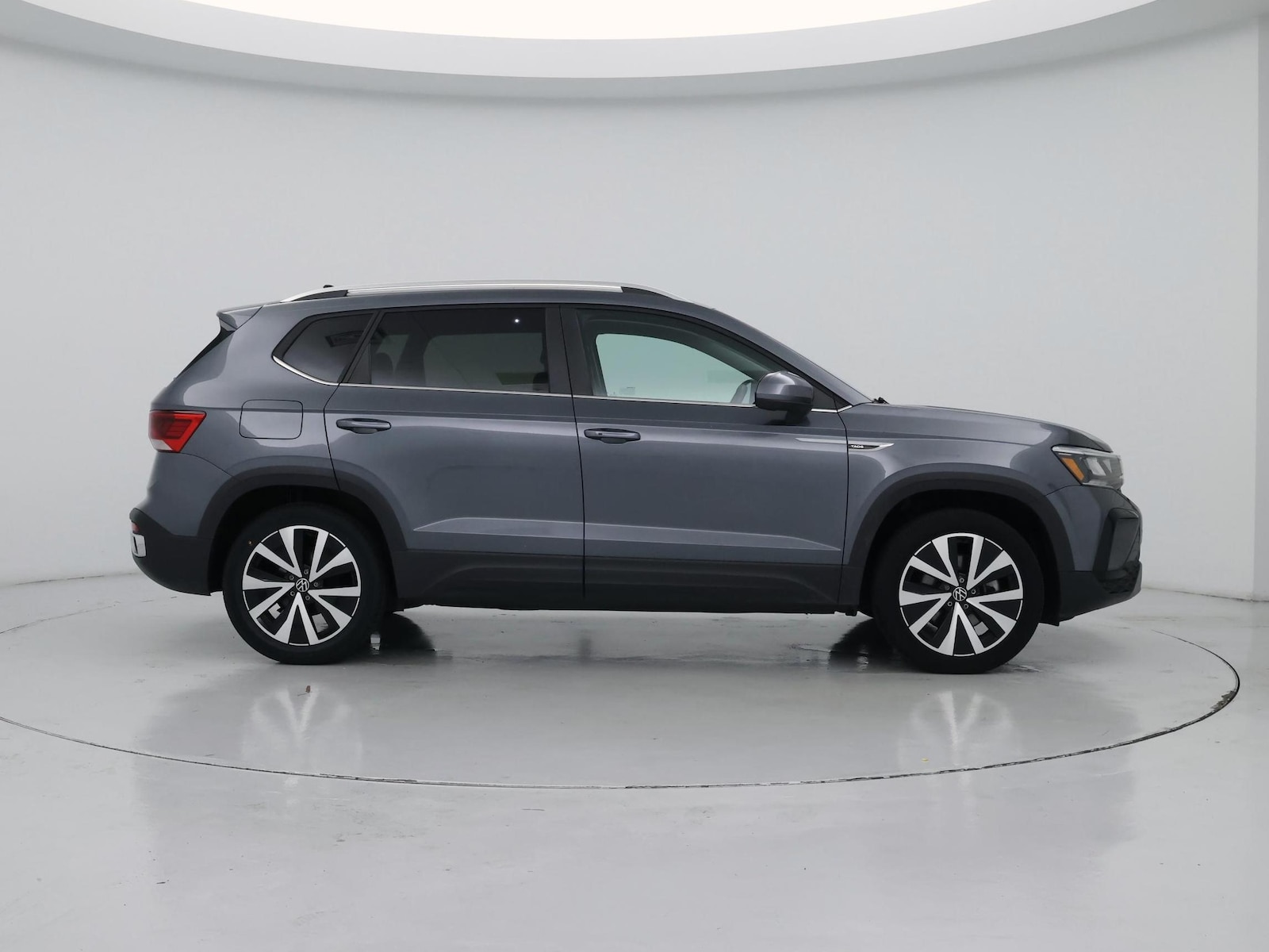 2023 Volkswagen Taos SE - Photo 8