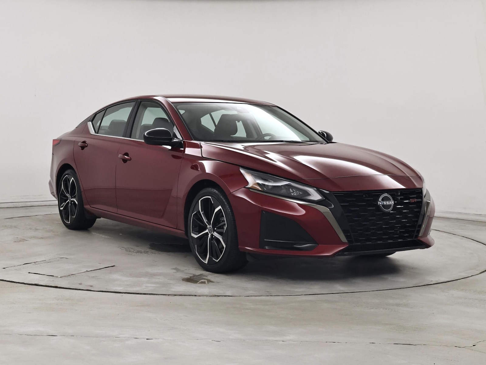 2024 Nissan Altima SR - Photo 2