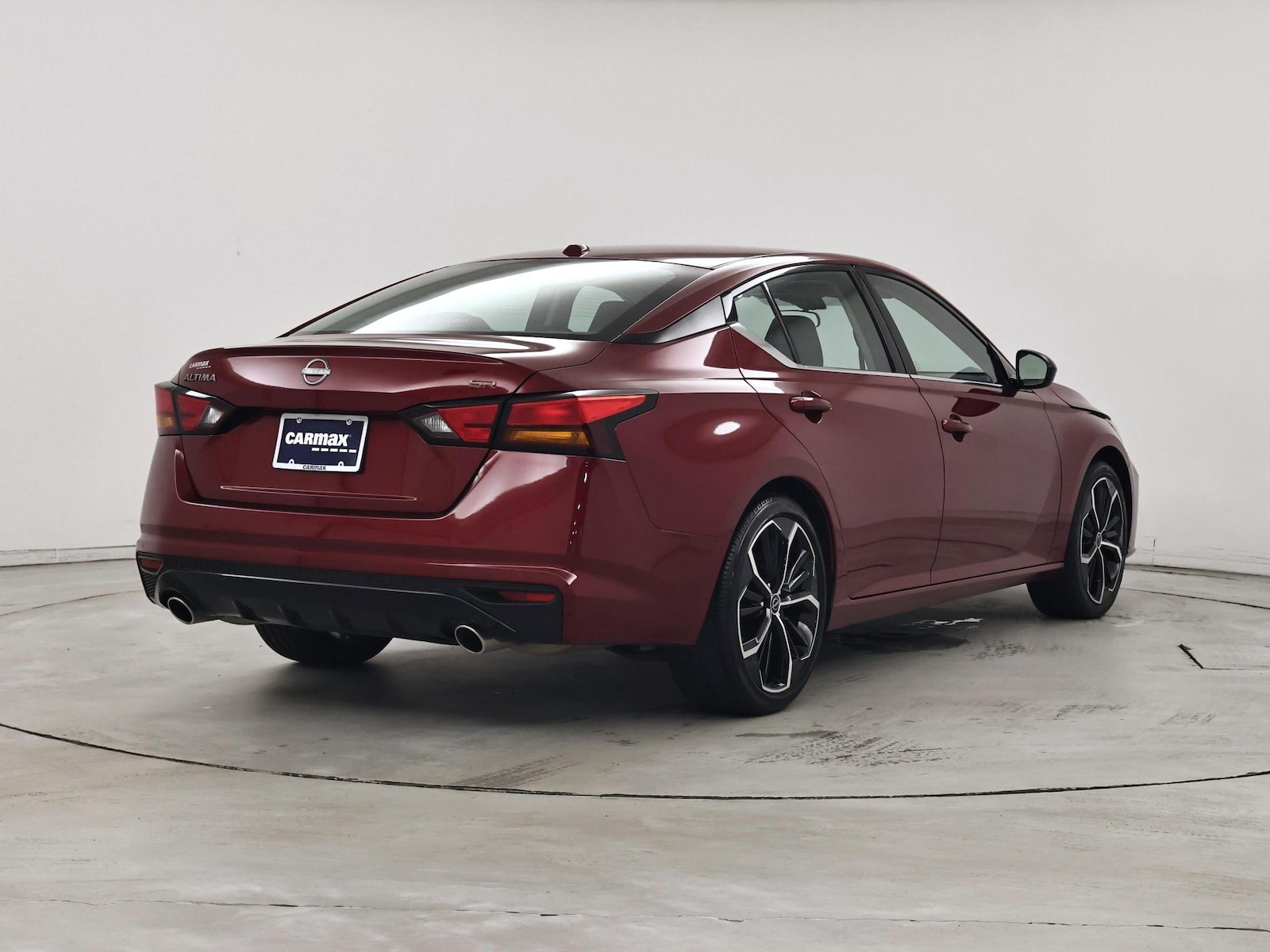 2024 Nissan Altima SR - Photo 9