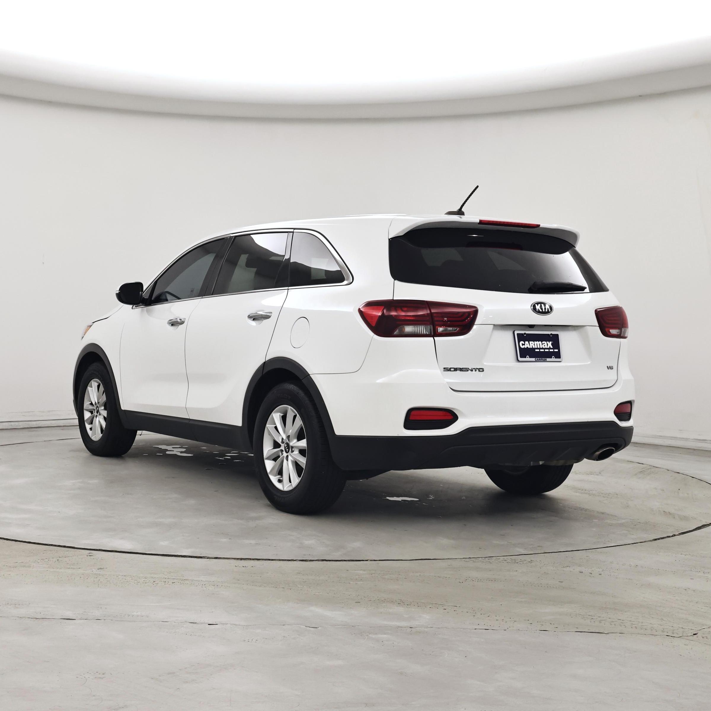 Thumbnail: 2019 Kia Sorento - 2