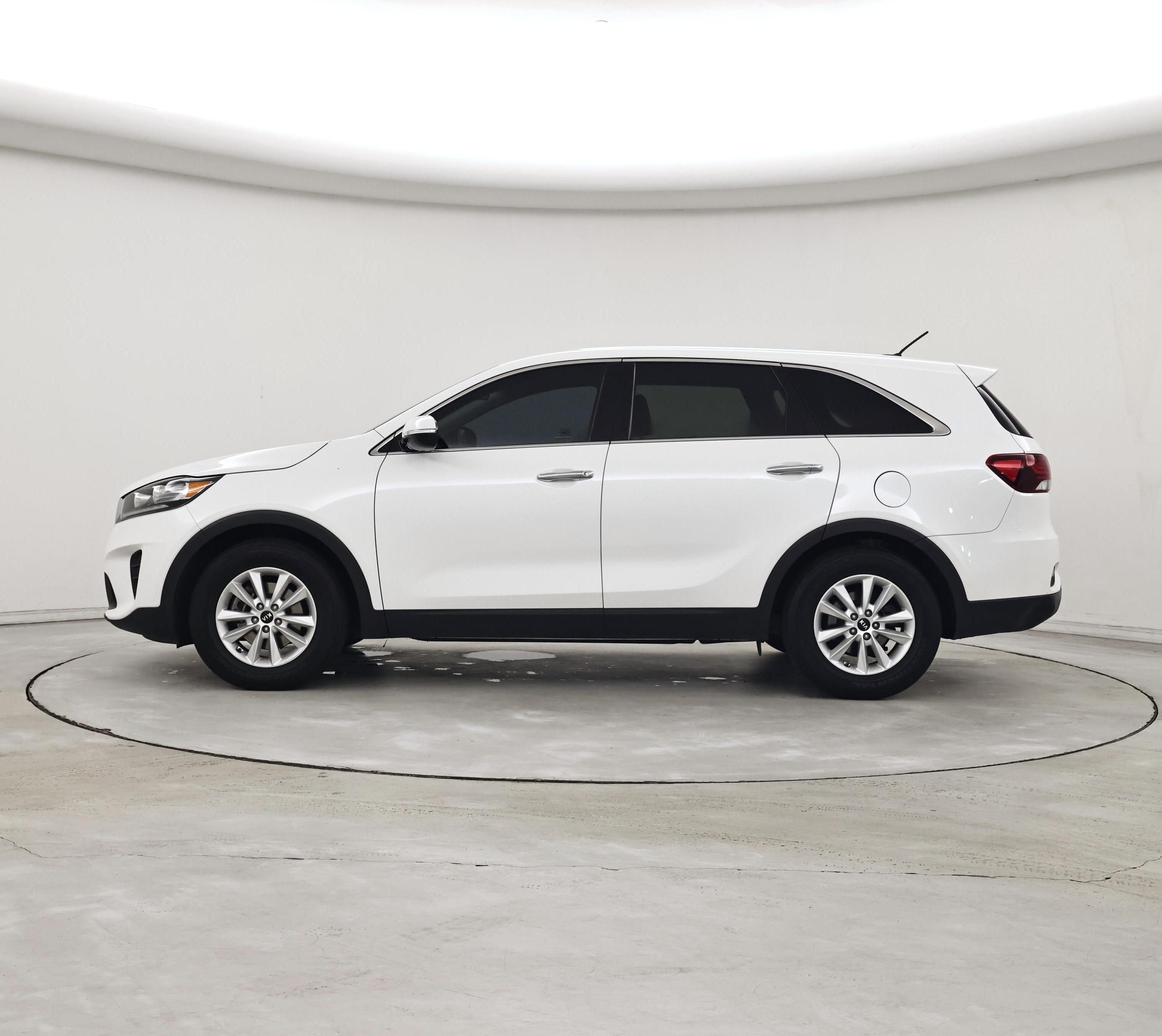Thumbnail: 2019 Kia Sorento - 3