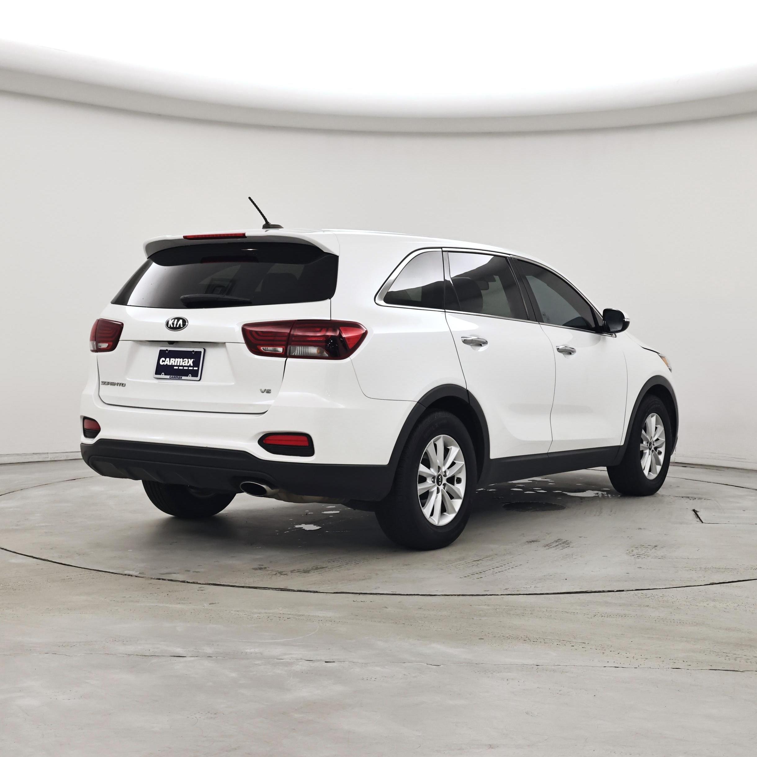 Thumbnail: 2019 Kia Sorento - 8