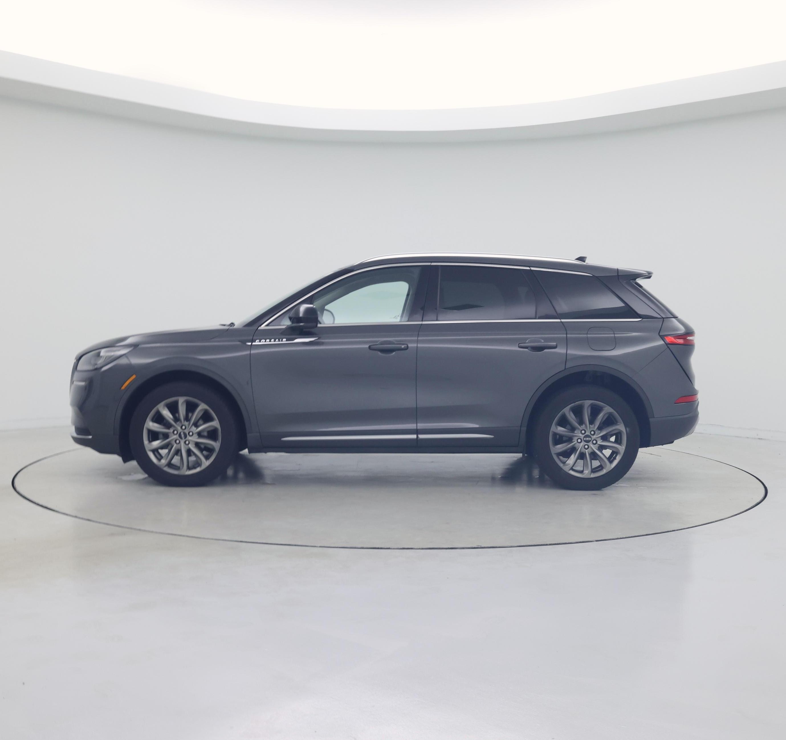 Thumbnail: 2020 Lincoln Corsair - 3