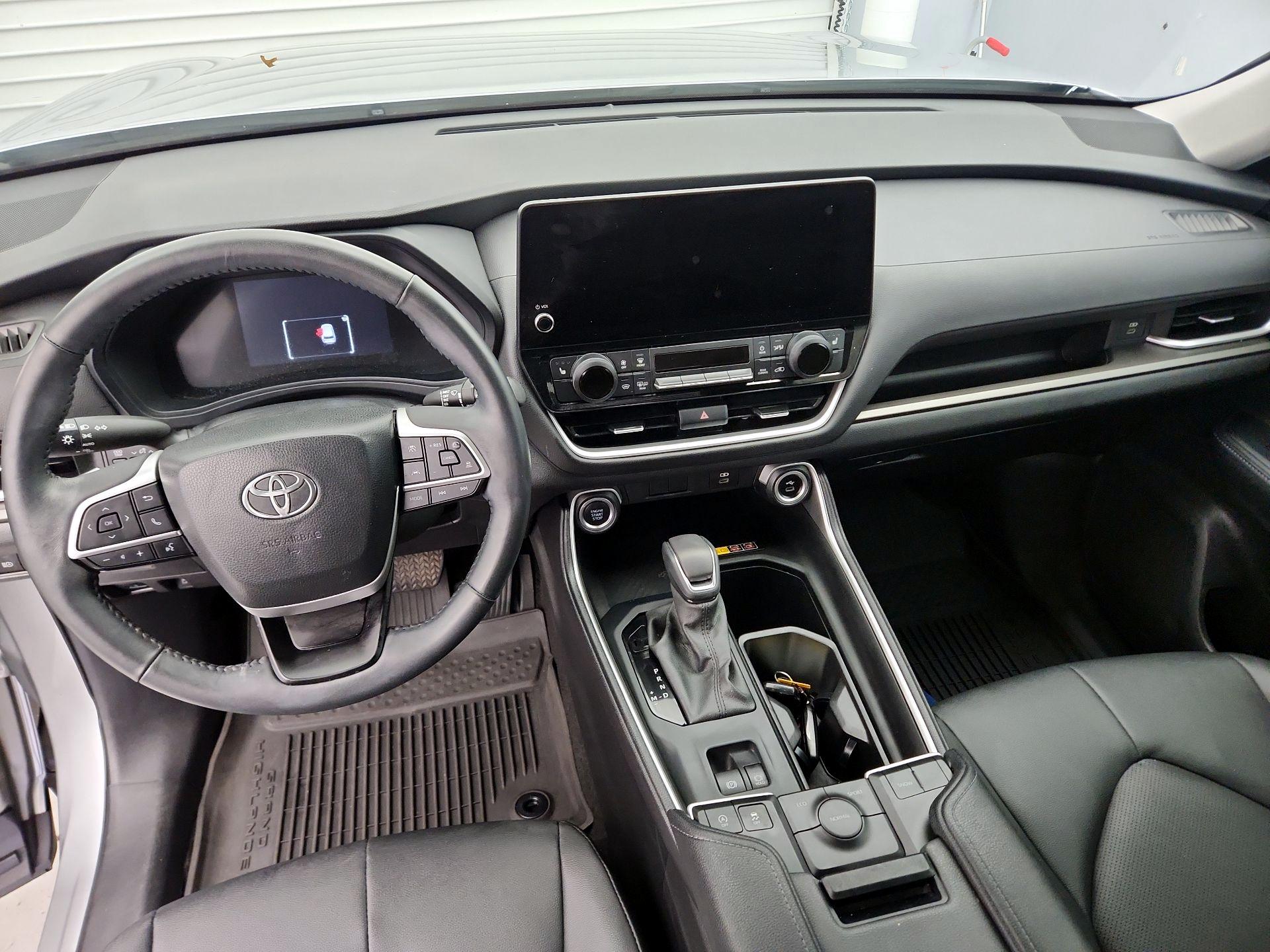Thumbnail: 2024 Toyota Grand Highlander - 9