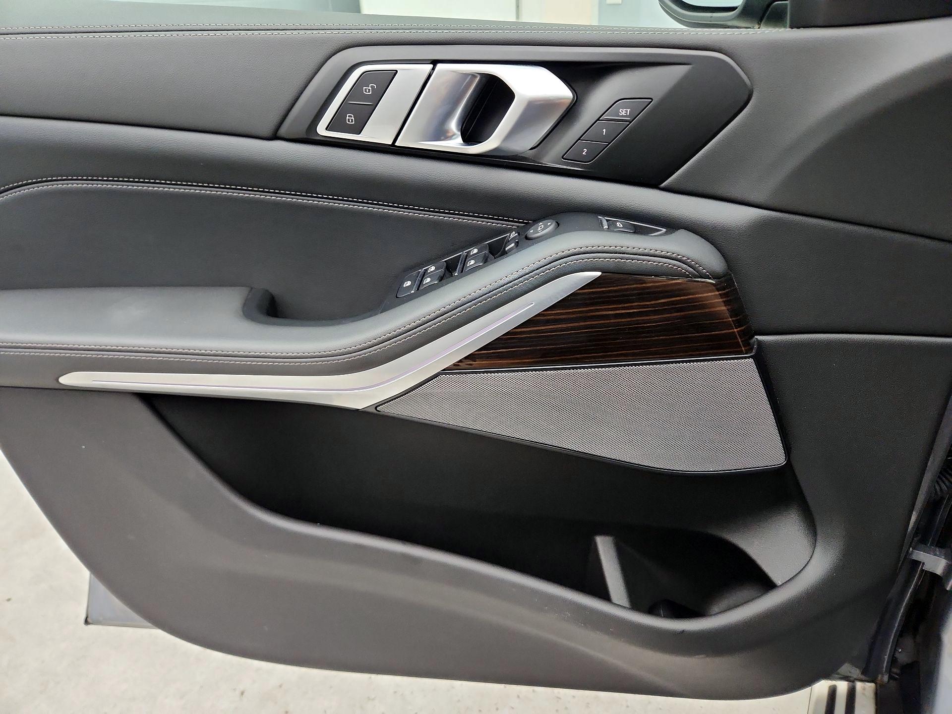 Thumbnail: 2026 BMW X5 - 12