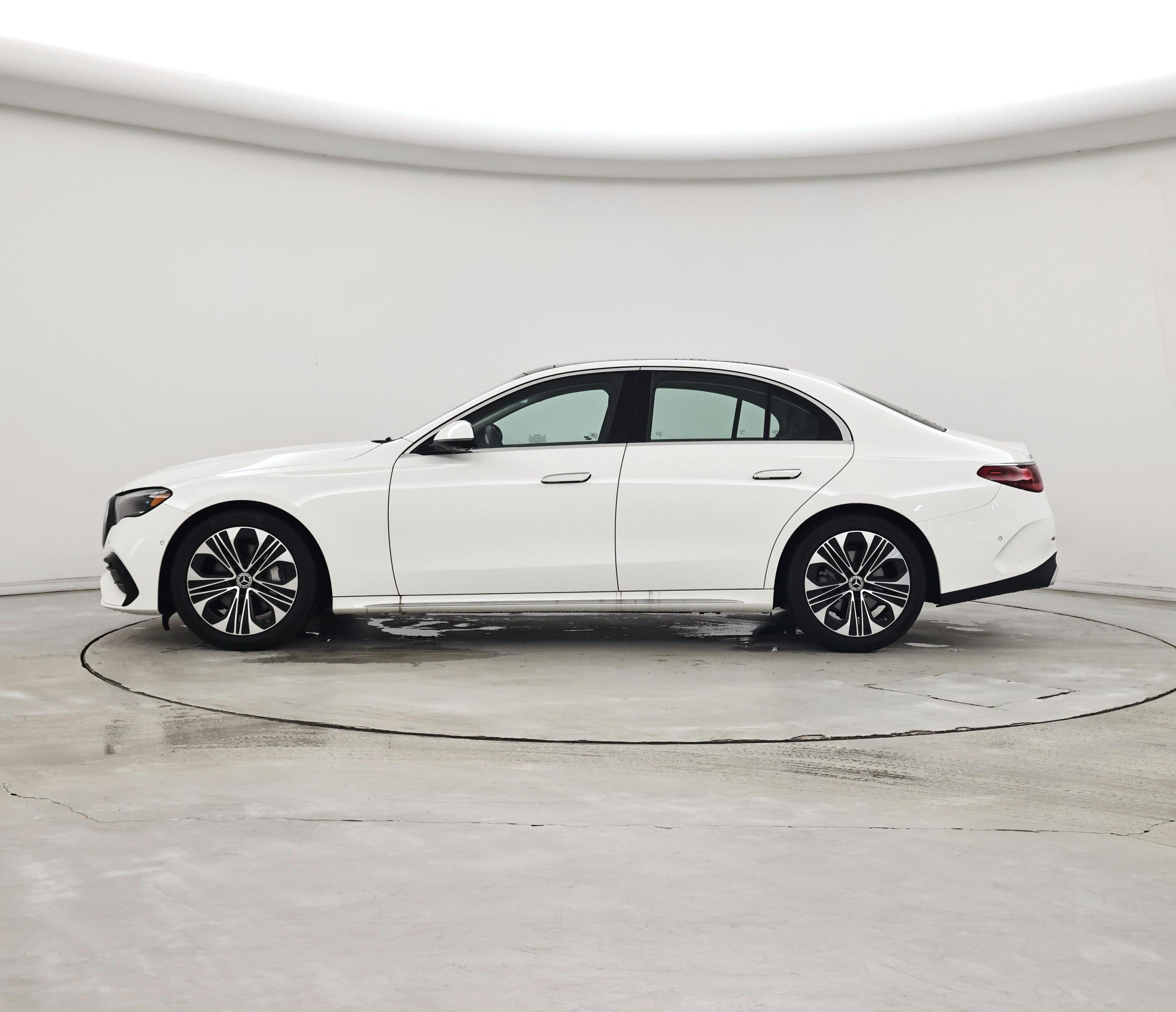 Thumbnail: 2026 Mercedes-Benz E-Class - 3