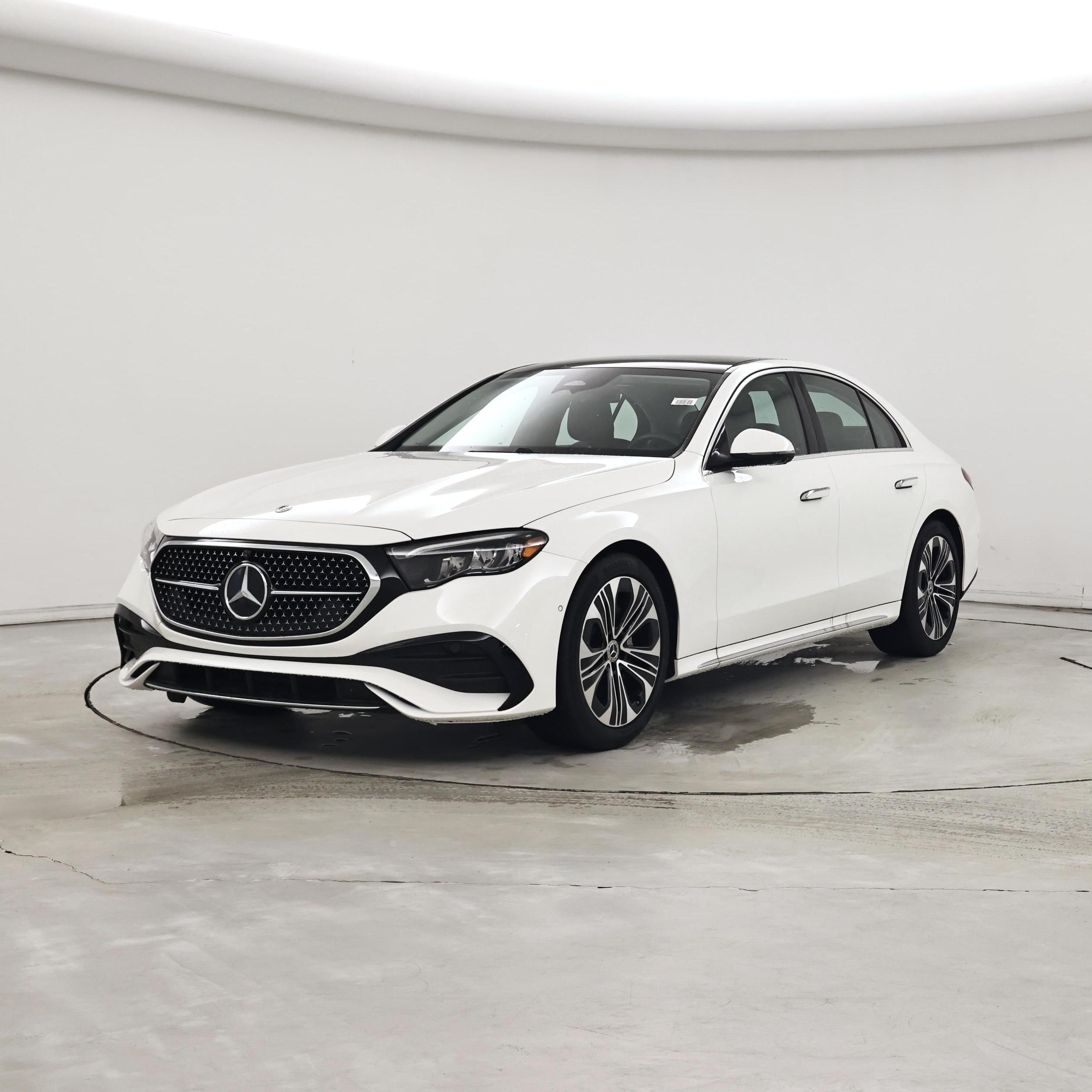 Thumbnail: 2026 Mercedes-Benz E-Class - 4